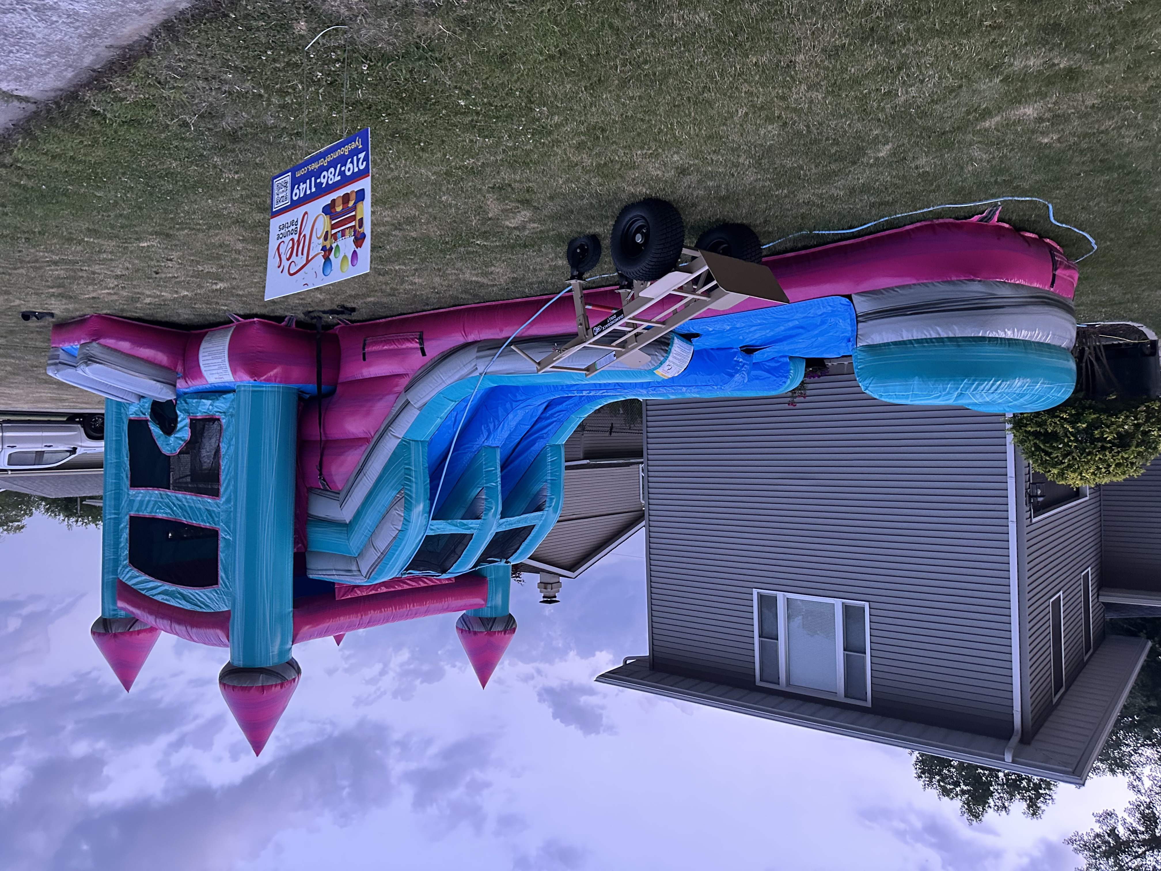 Combo Bounce Houses - Hire in Indiana | Tye's Bounce Parties