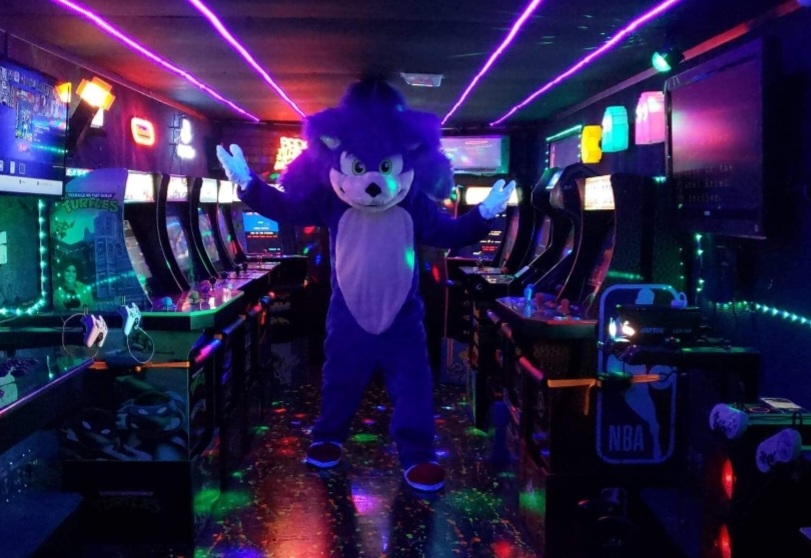 mobile-arcade-hire-in-al-bouncers-inflatable-rentals