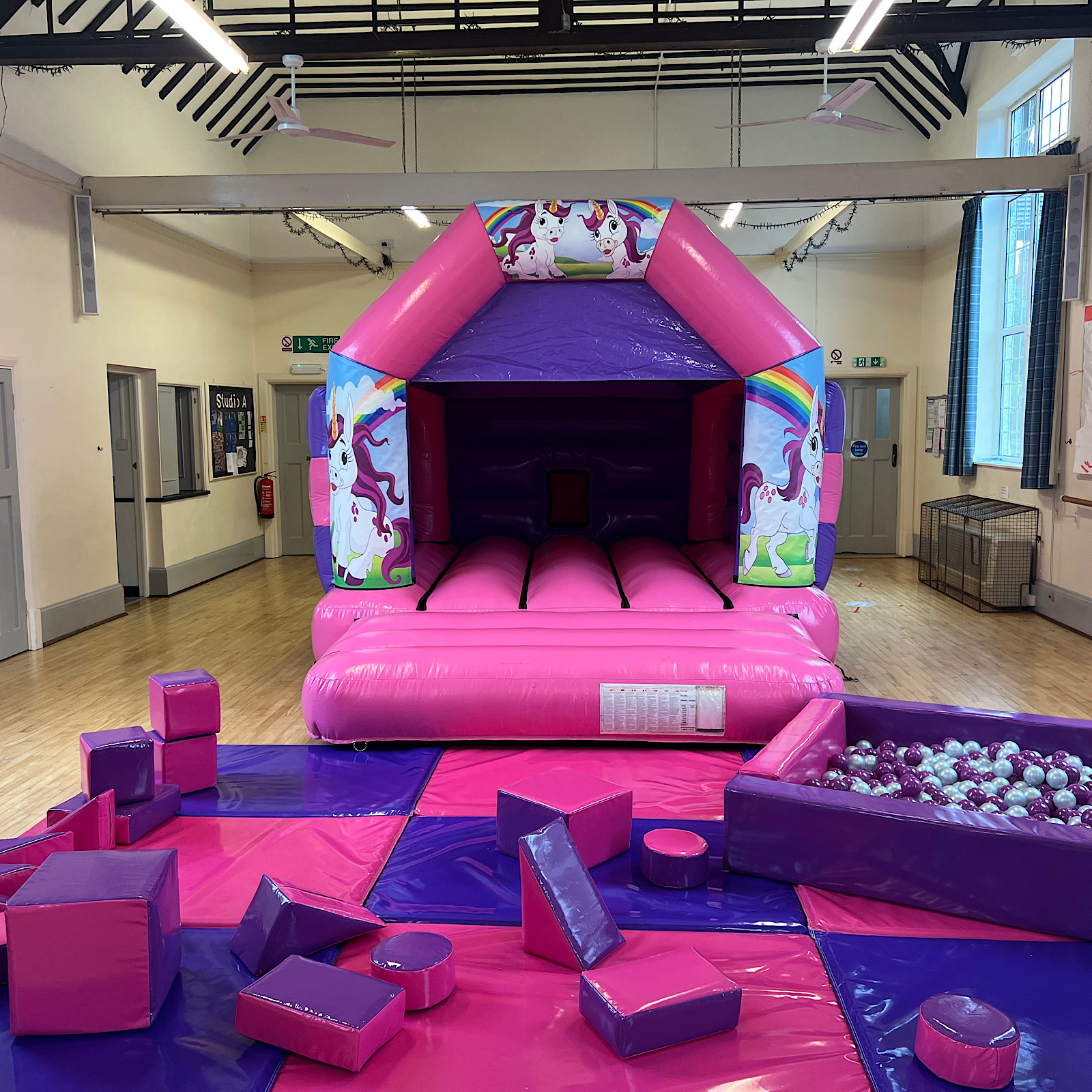 Soft Play Bouncy Castle Hire Leeds Wakefield