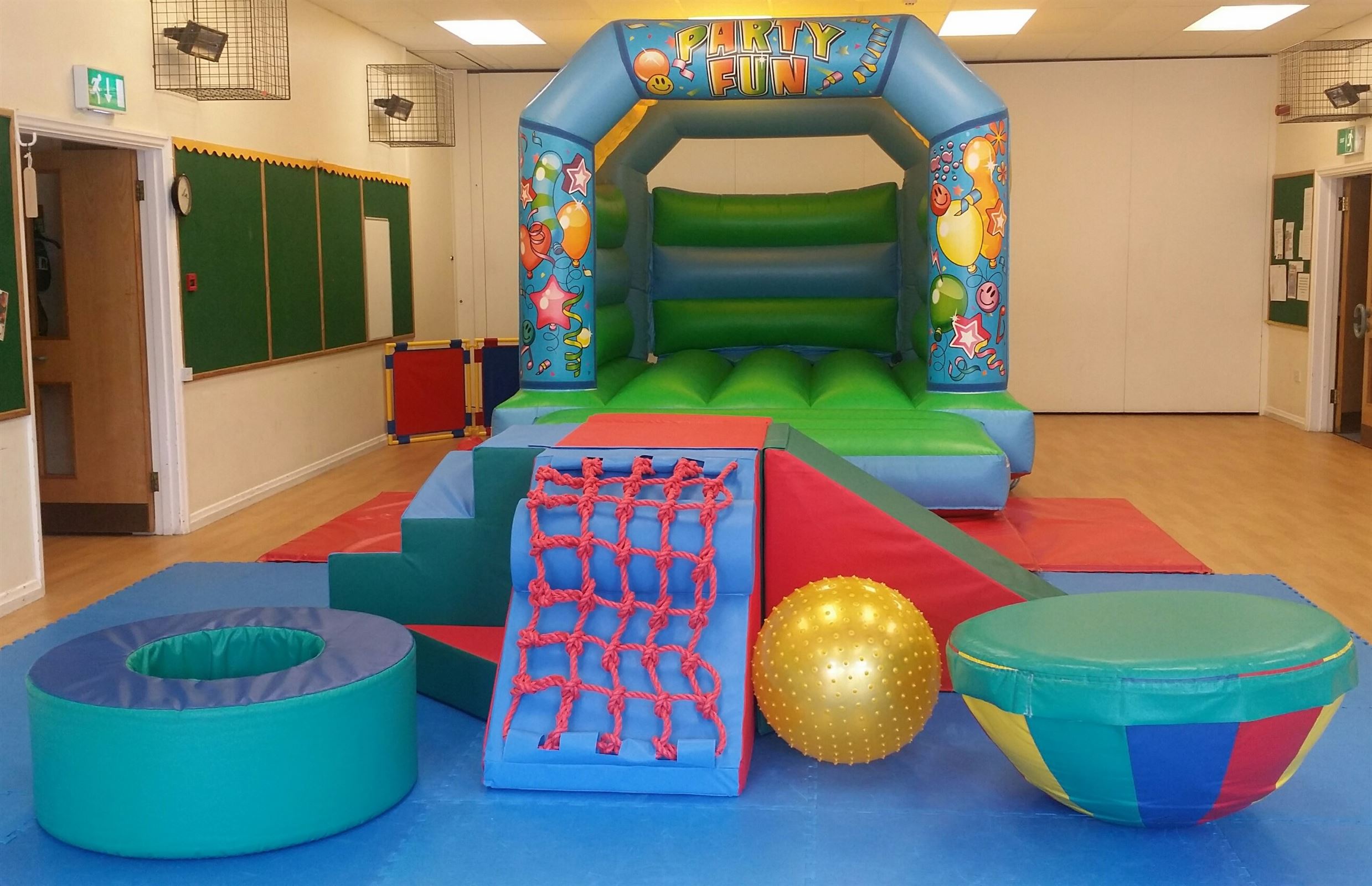 bounce-plus-party-packages-at-trinity-youth-centre-bouncy-castle