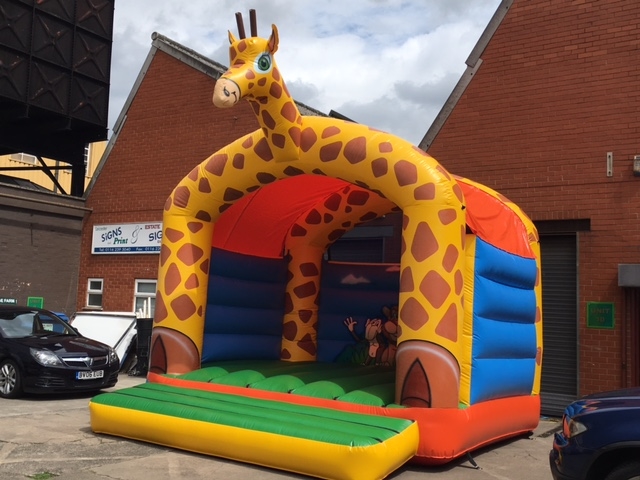 bouncers bouncy castle hire