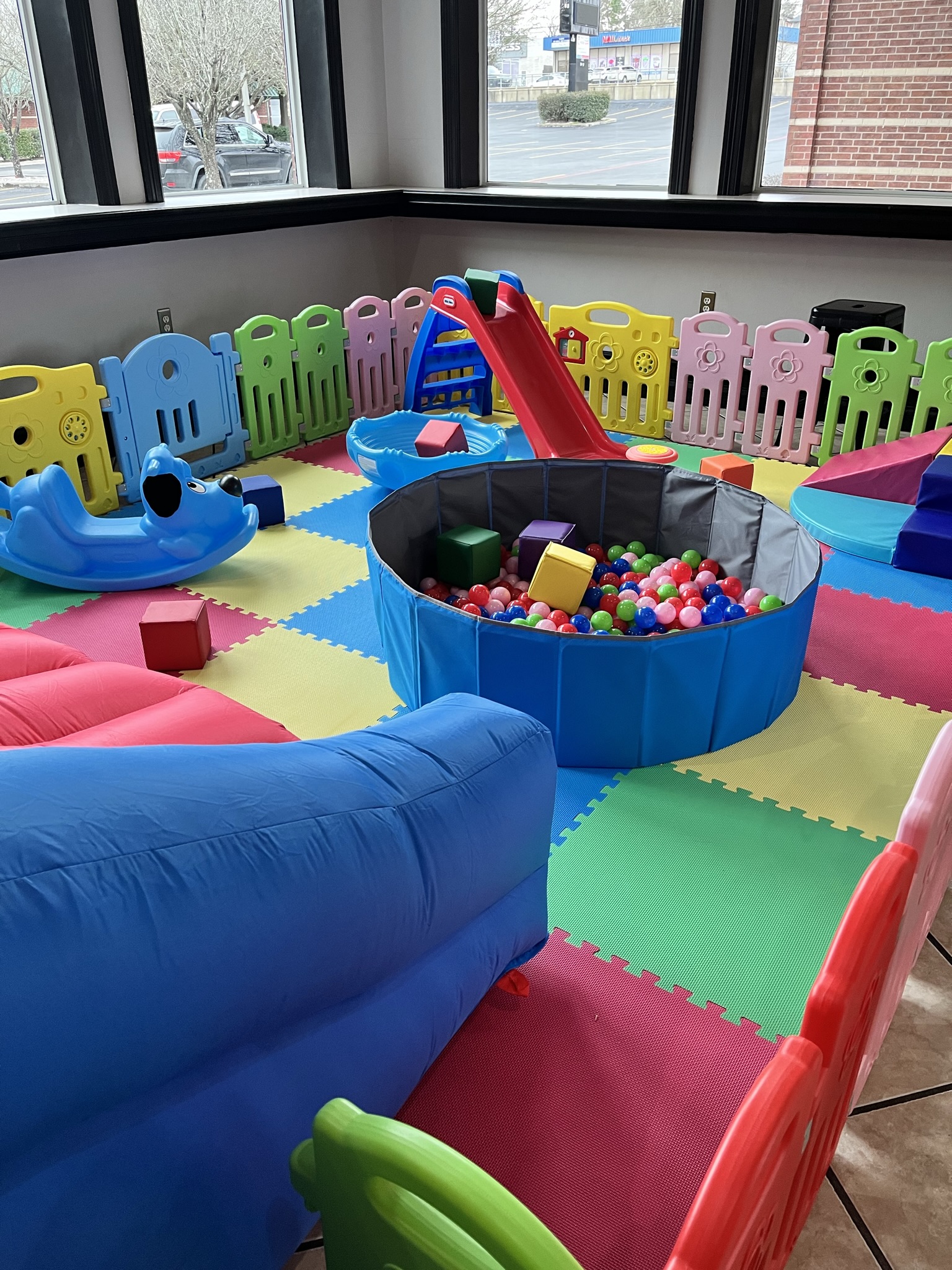 INFLATABLES (P) Safe Tot’s Playground Best Voted Best Party Rentals