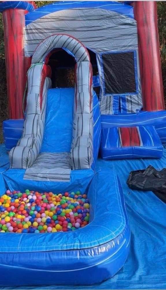 Best Party Rentals service in Albertson 252 Jumper Party