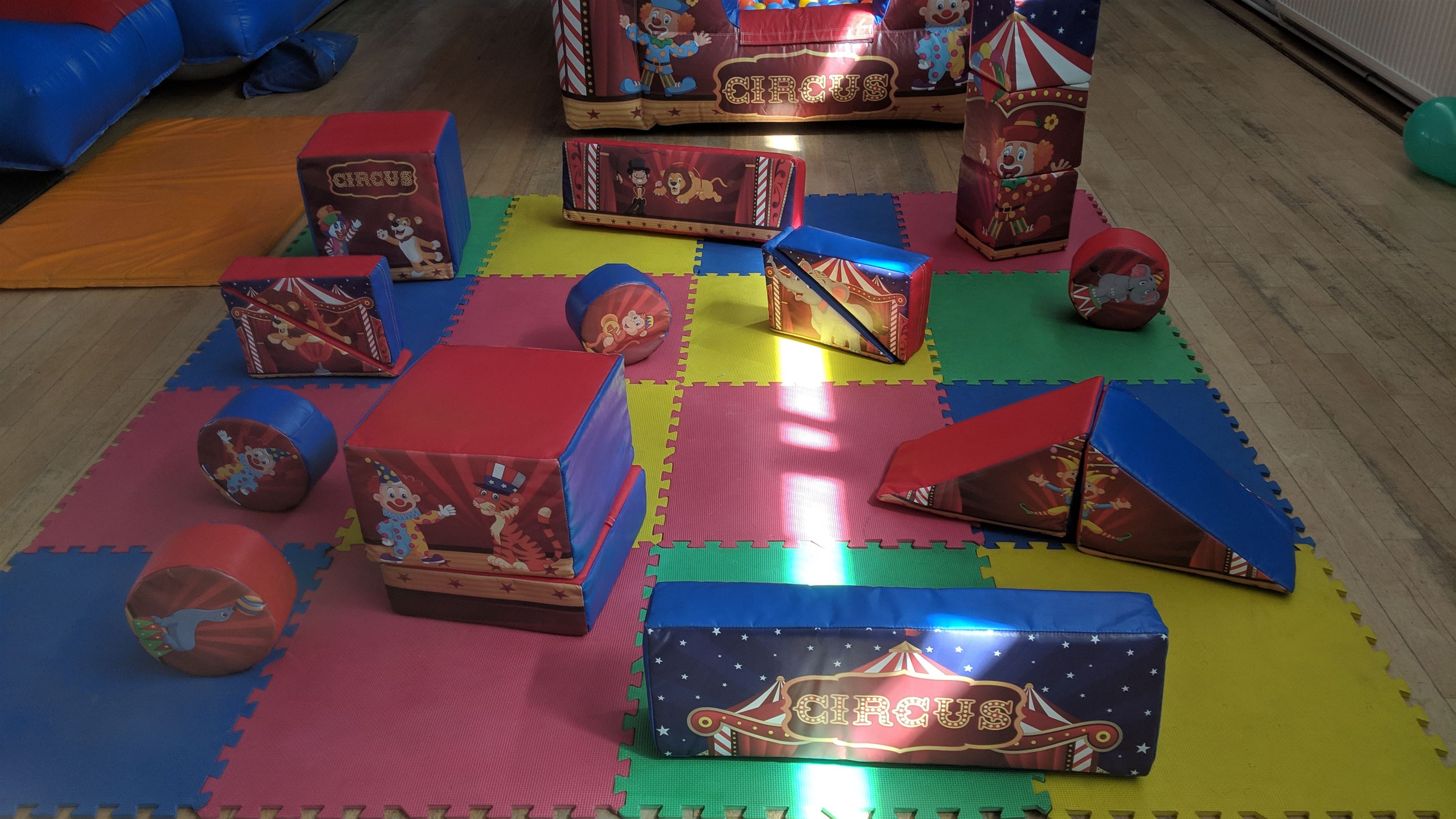 Fun Add Ons / Garden Games Hire Best Bouncy Castle Hire service in Stockport, Tameside