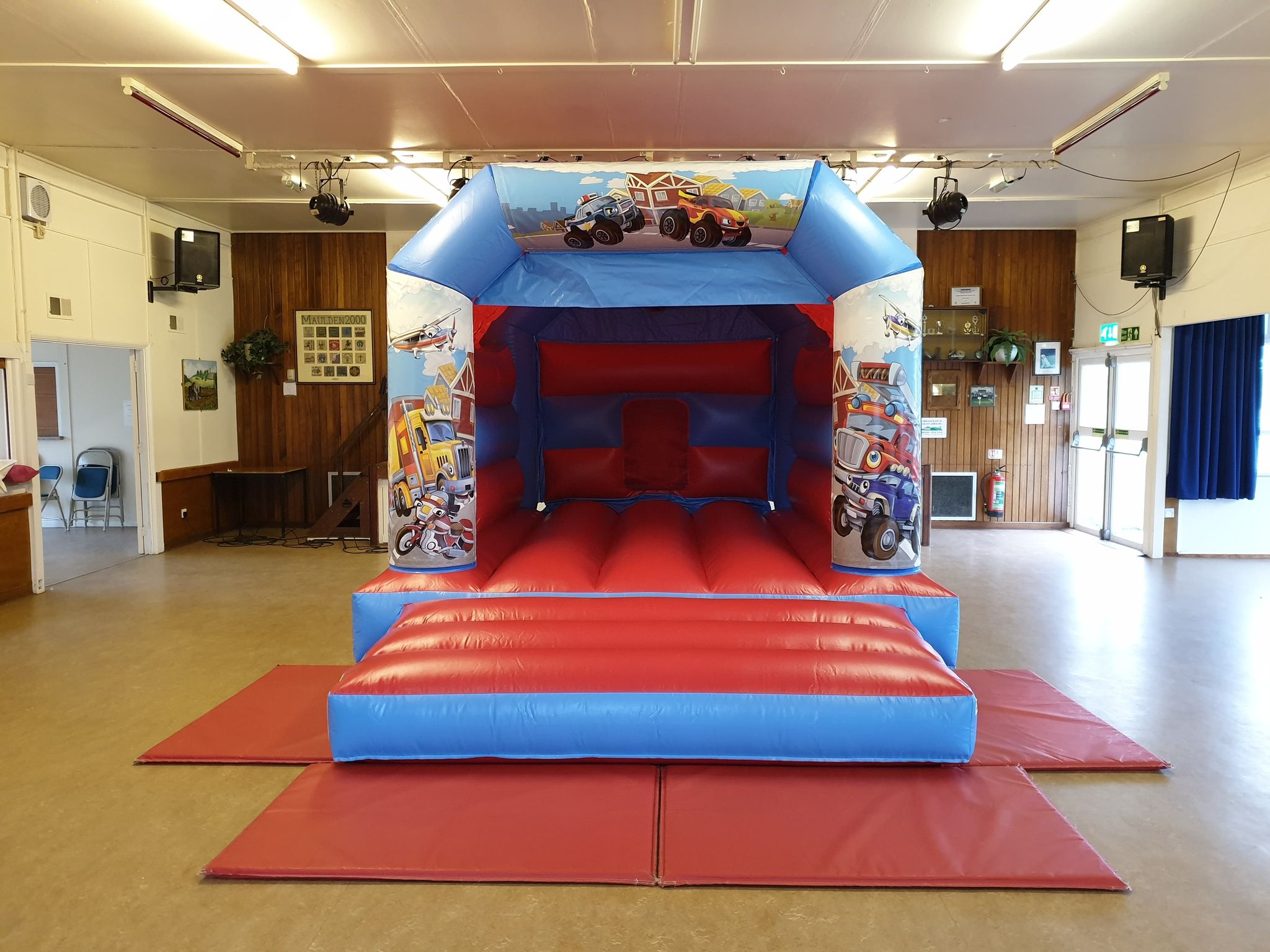 bouncers bouncy castle hire