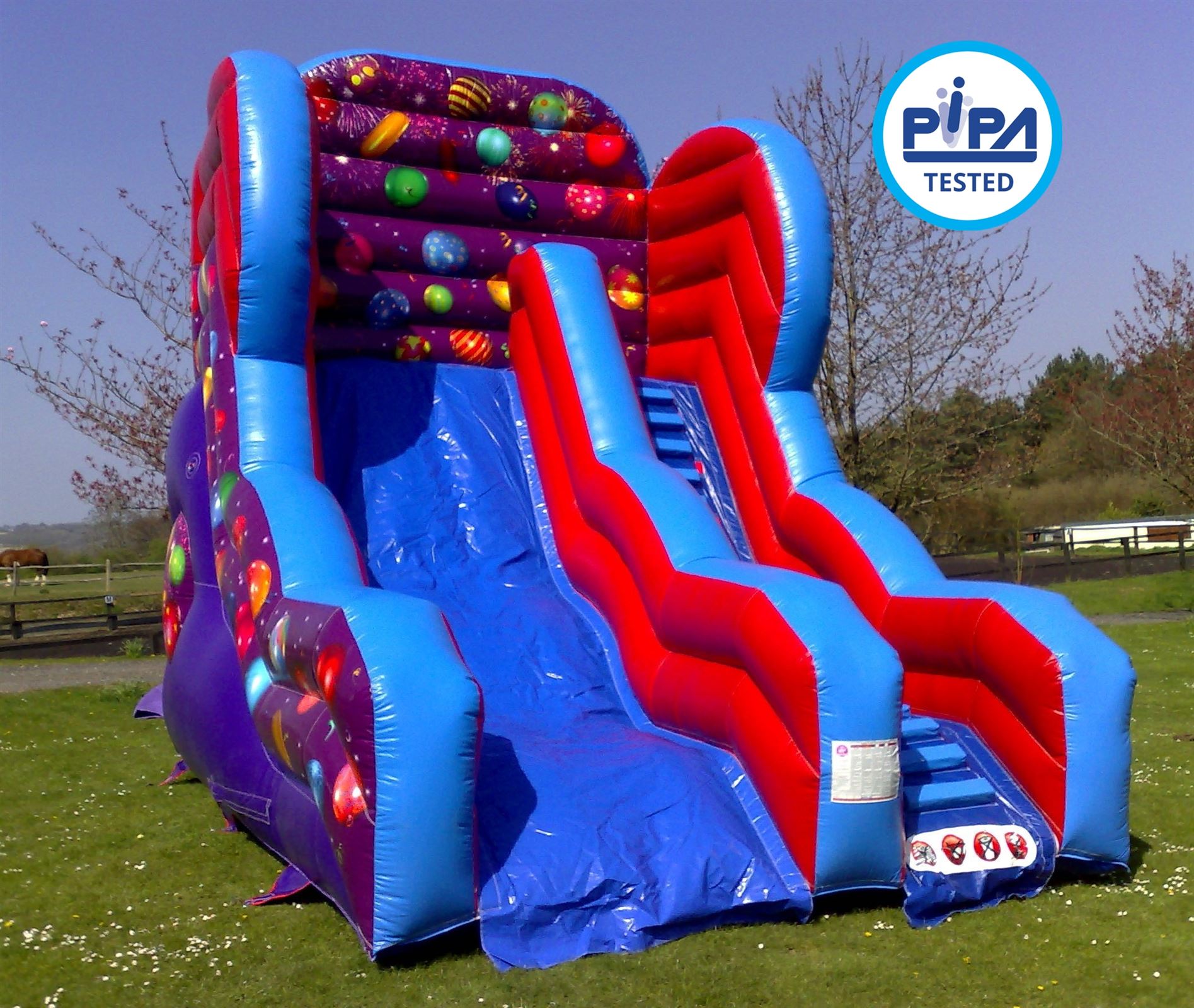 bouncy castle with slide to hire