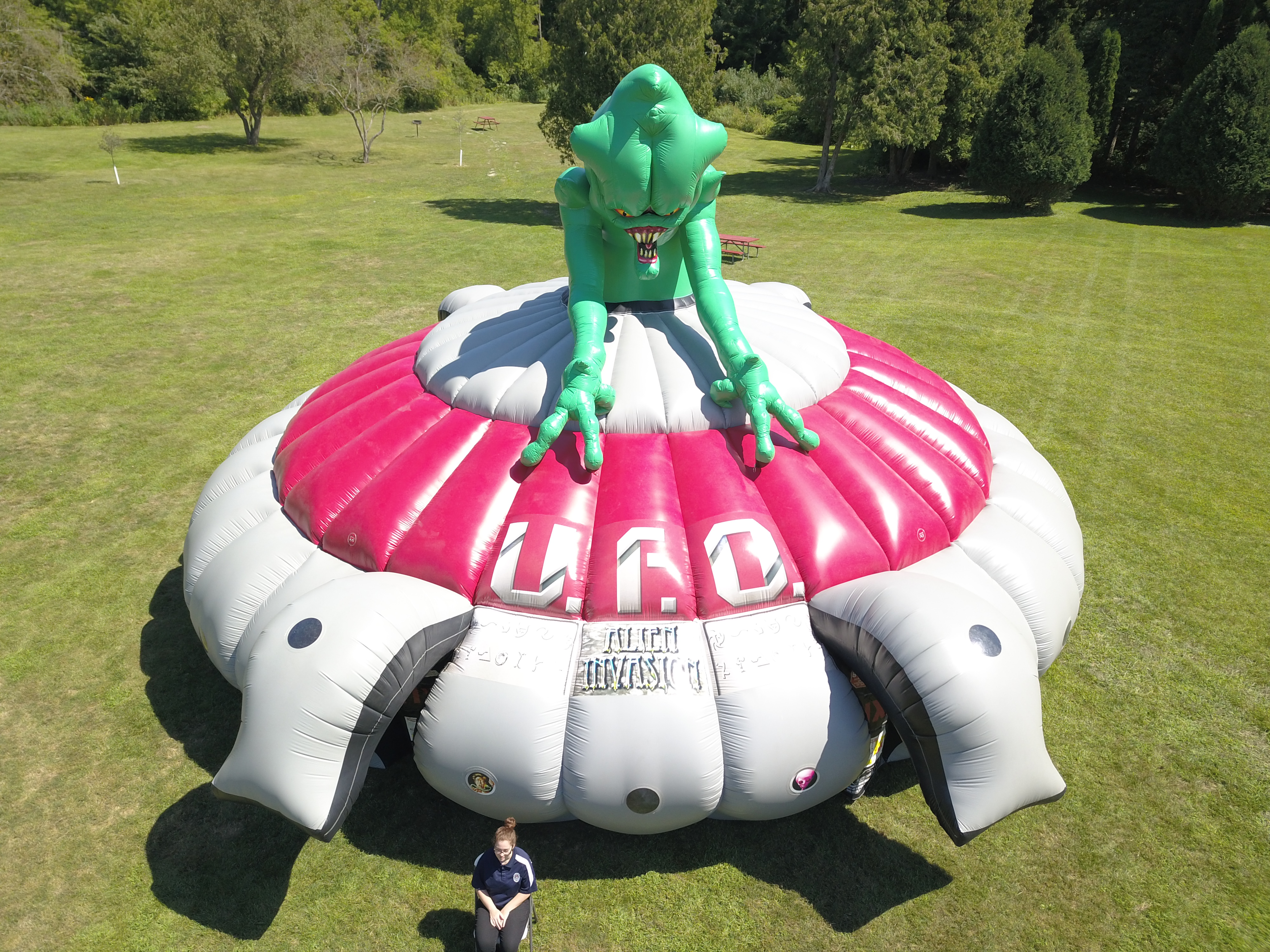 UFO Alien Invasion Maze - Rentals in Wisconsion | Blue Sky Inflatables, LLC