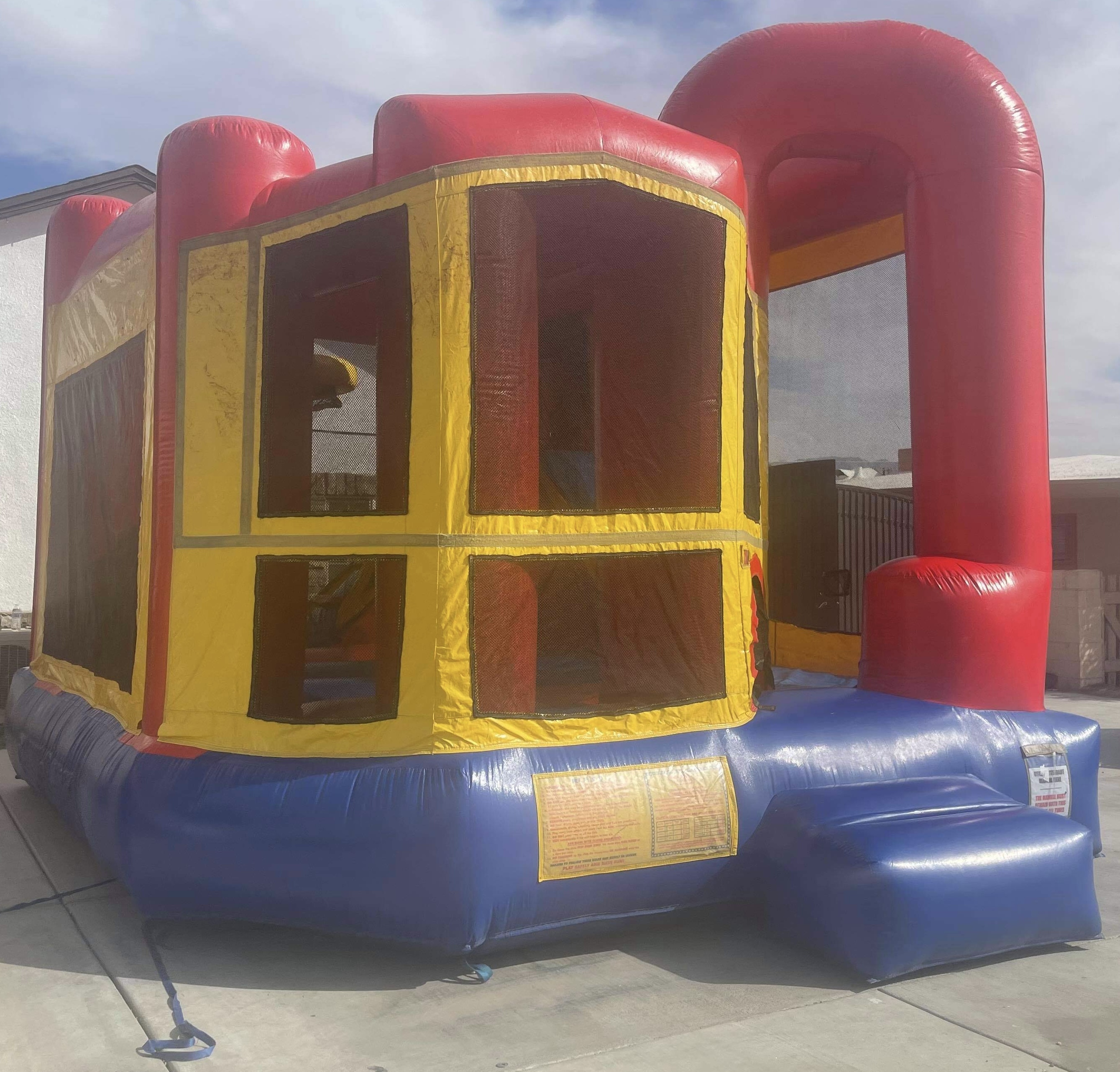 Bounce House Combo - Hire in Coachella Valley | E & V Party Rentals