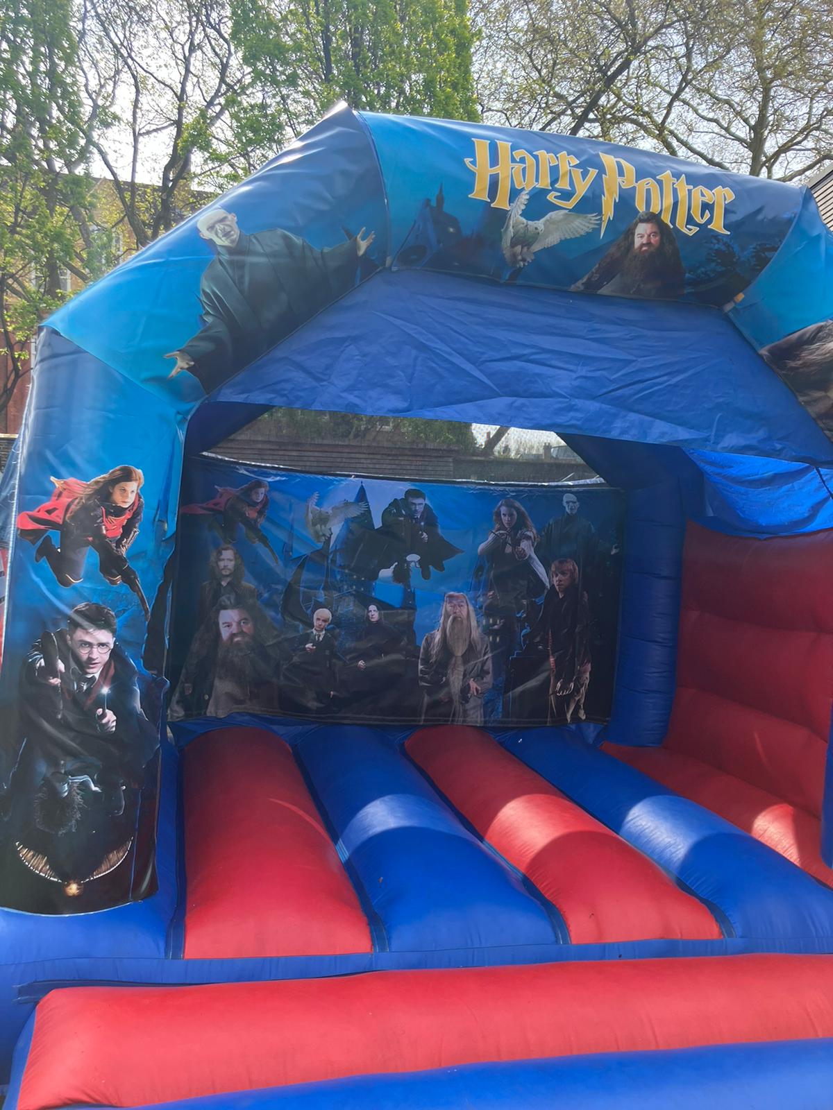harry-potter-bouncy-castle-hire-london