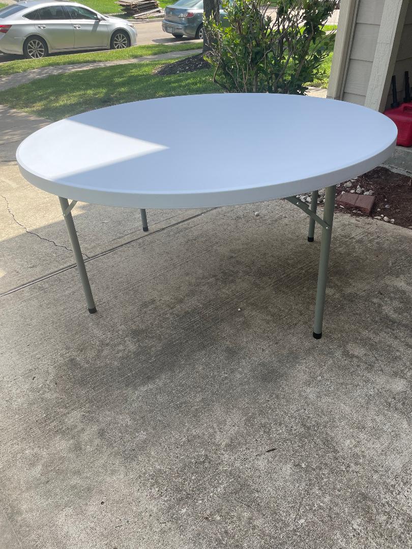 60 inch Round Tables rentals in HOUSTON, TX Jumping hearts party