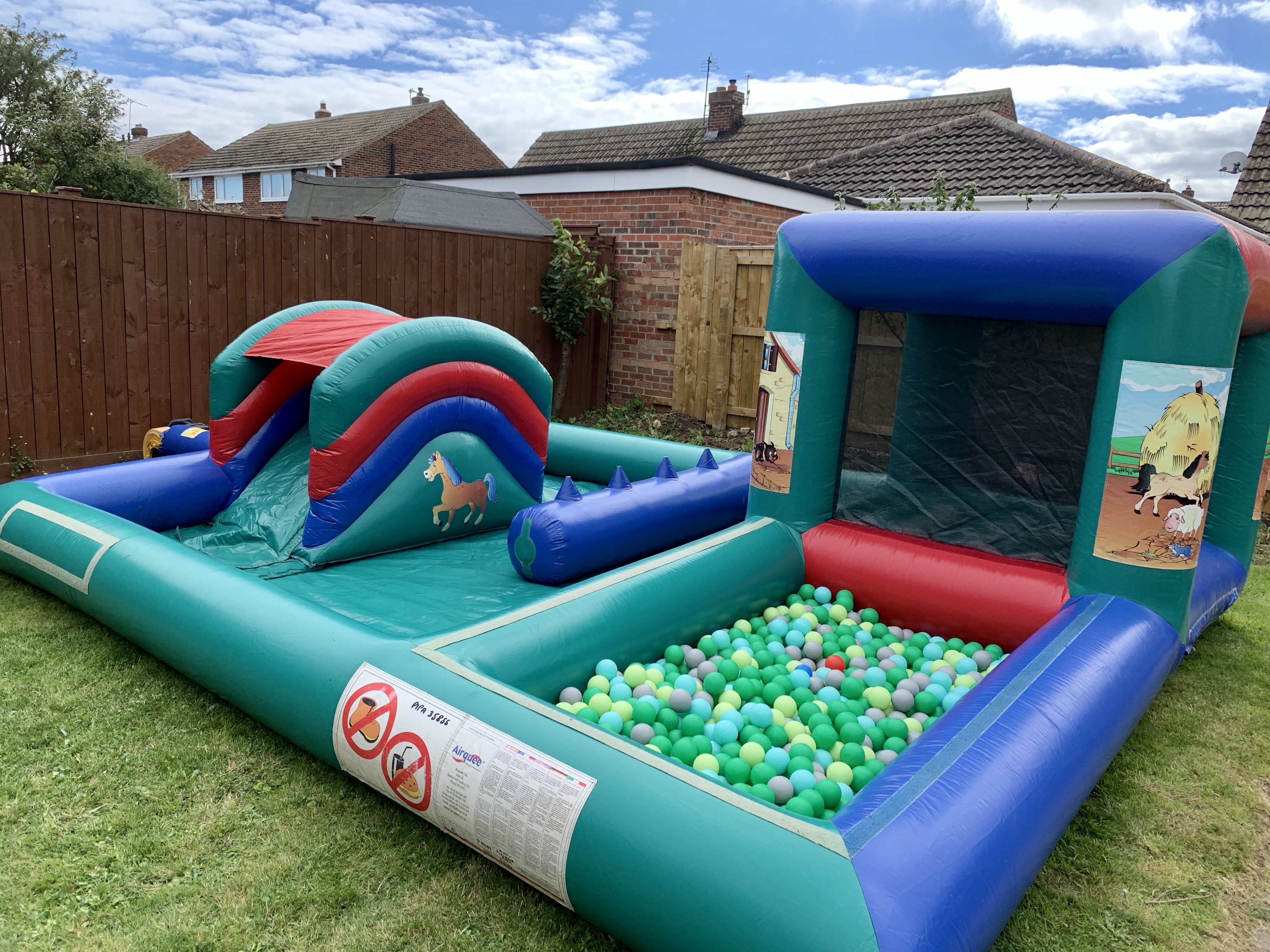 bouncy-castle-slide-combo-north-east-bouncy-castle-inflatable-hire