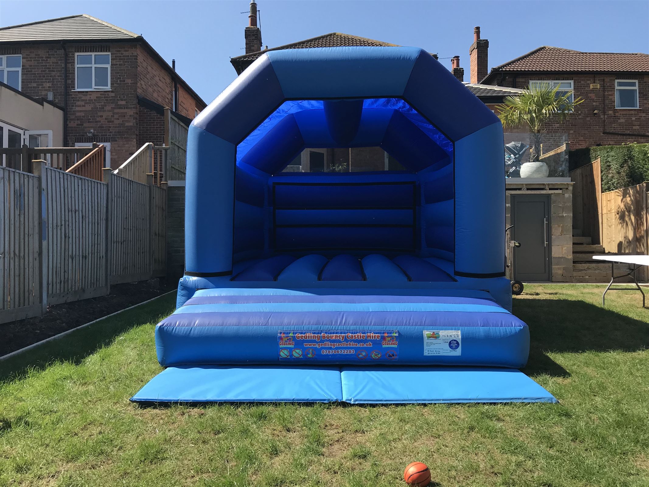 Bouncy Castle Hire in Nottingham - Gedling Bouncy Castle Hire