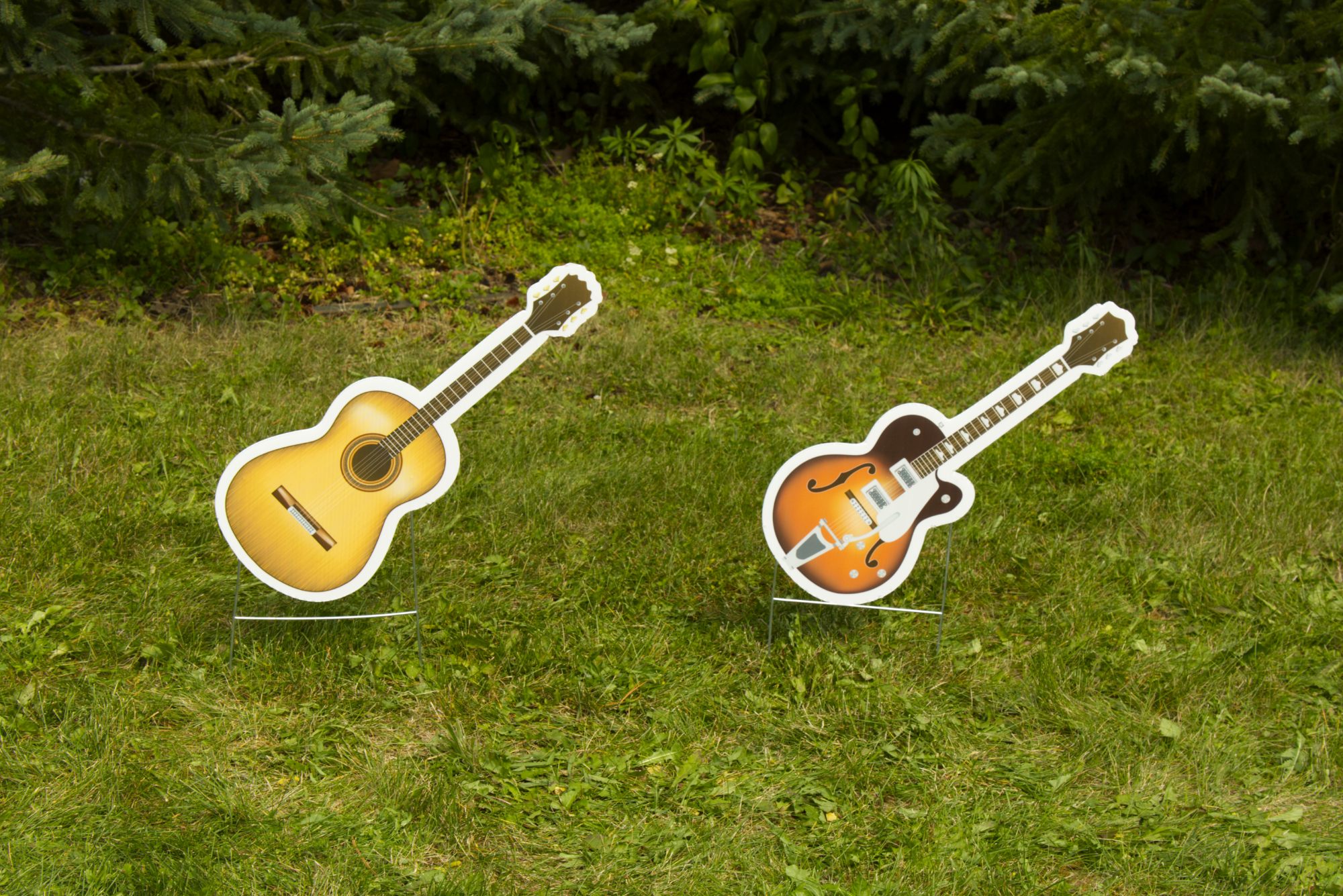 Characters you can add to customize your yard card Yard Card