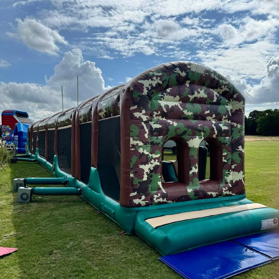100ft Army ultimate challenge assault course - Bouncy Castle Hire in ...