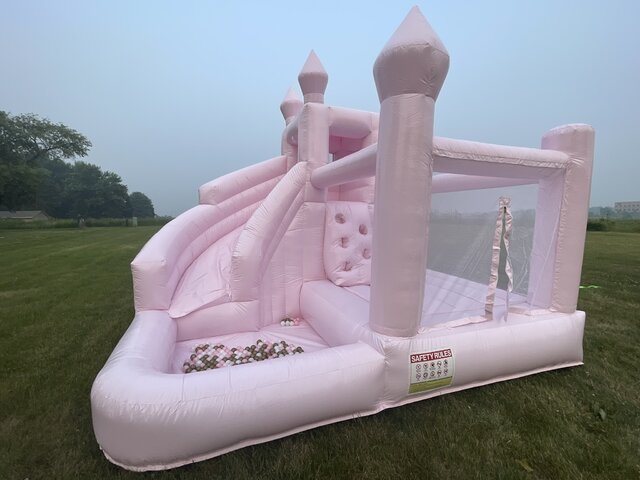 Bounce Houses - Hire in Il | Chocos rentals
