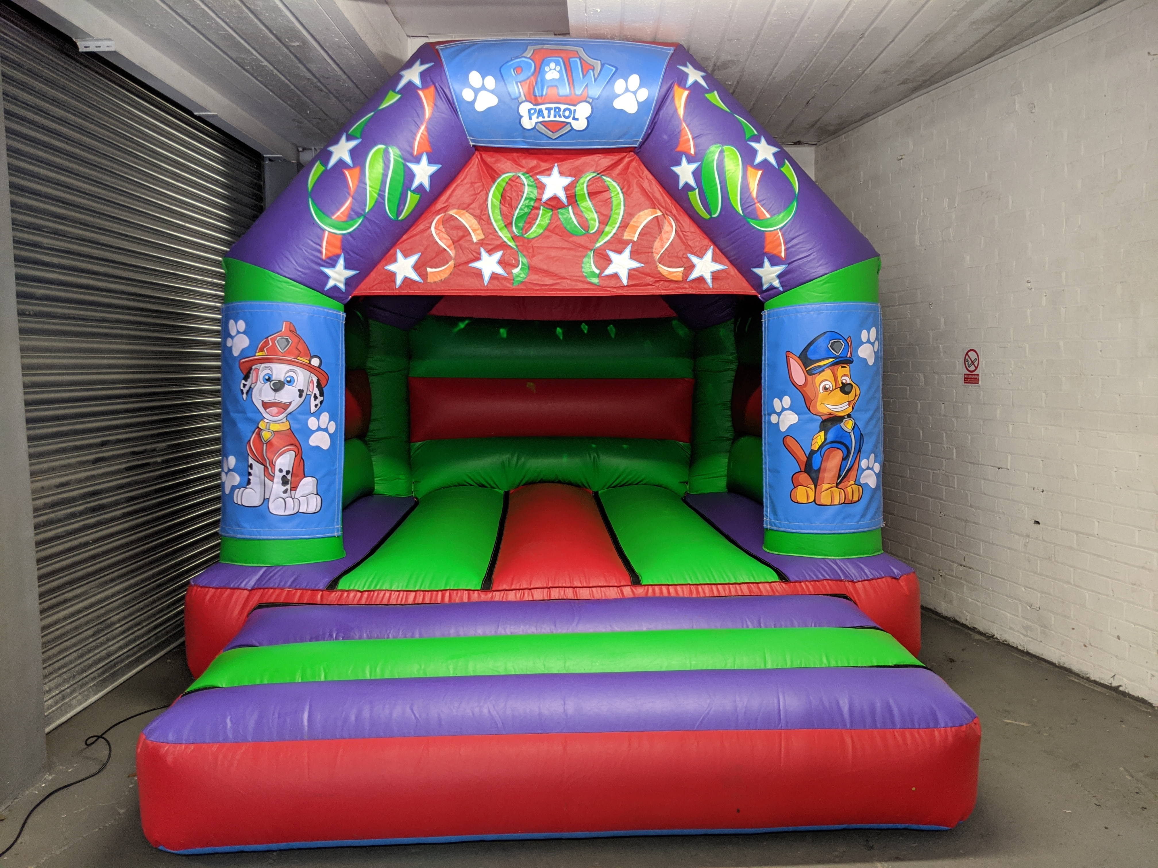deanos bouncy castle hire