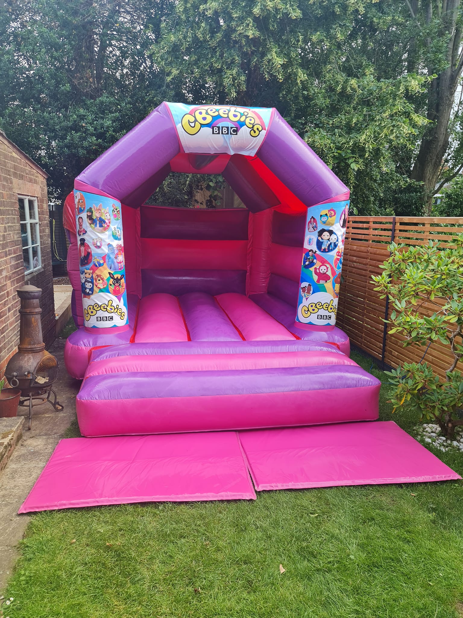 Bouncy Castles - Inflatables Hire in London, greenwich , charlton ...