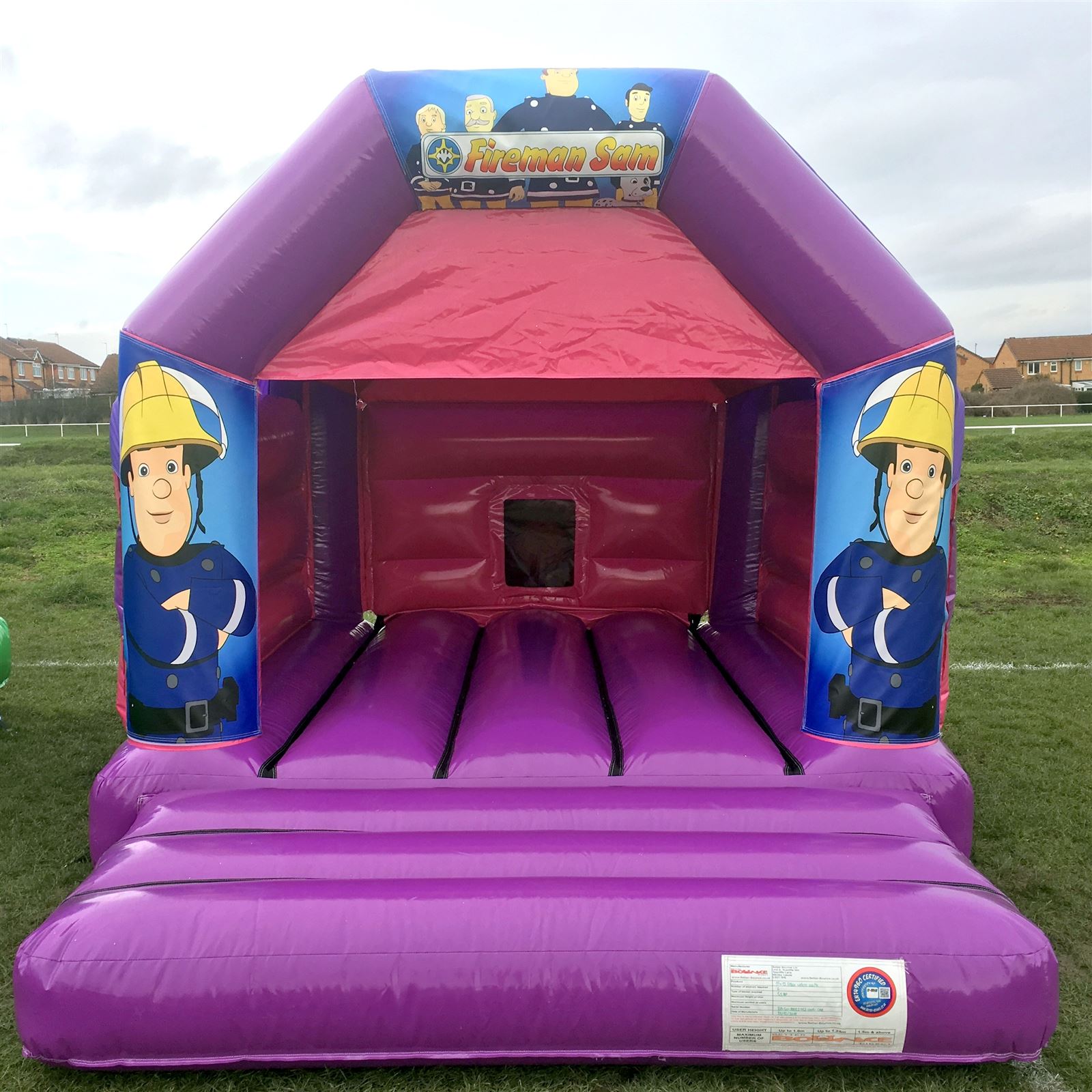 childrens bouncy castles