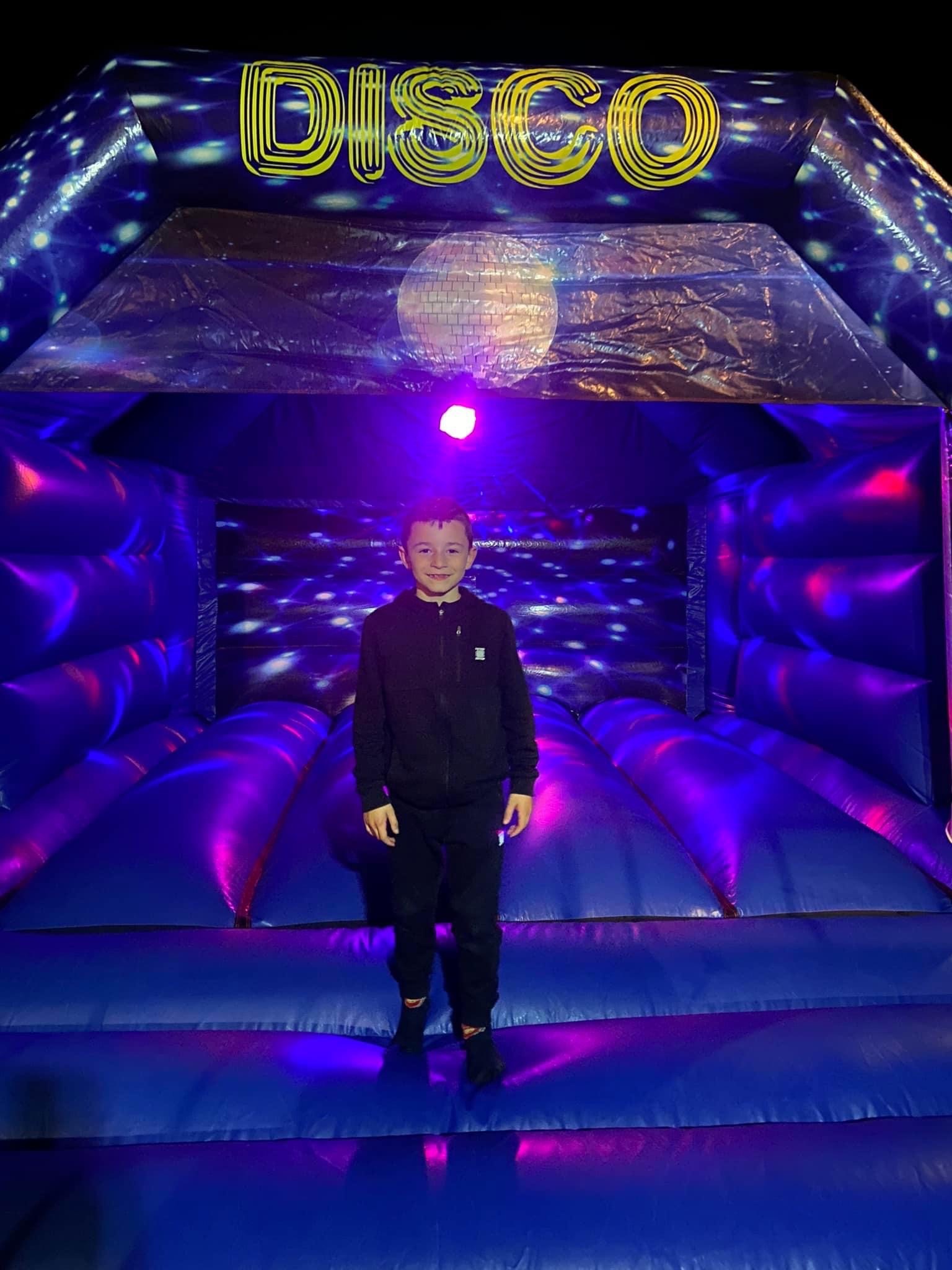 15ft (l) x 15ft (w) x 10.5ft (h) Blue Disco Castle - Hire in St