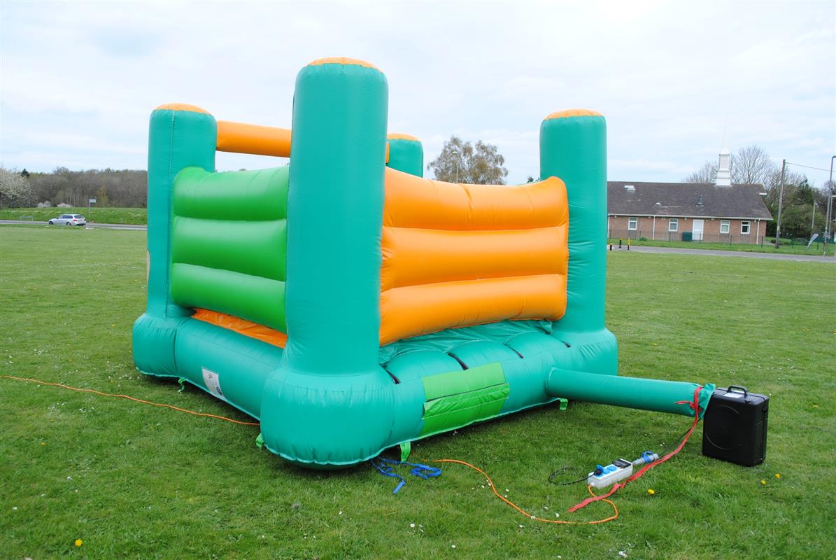 Santa Anita Indoor Inflatable Playground Arcadia, CA (indoor) Funbox