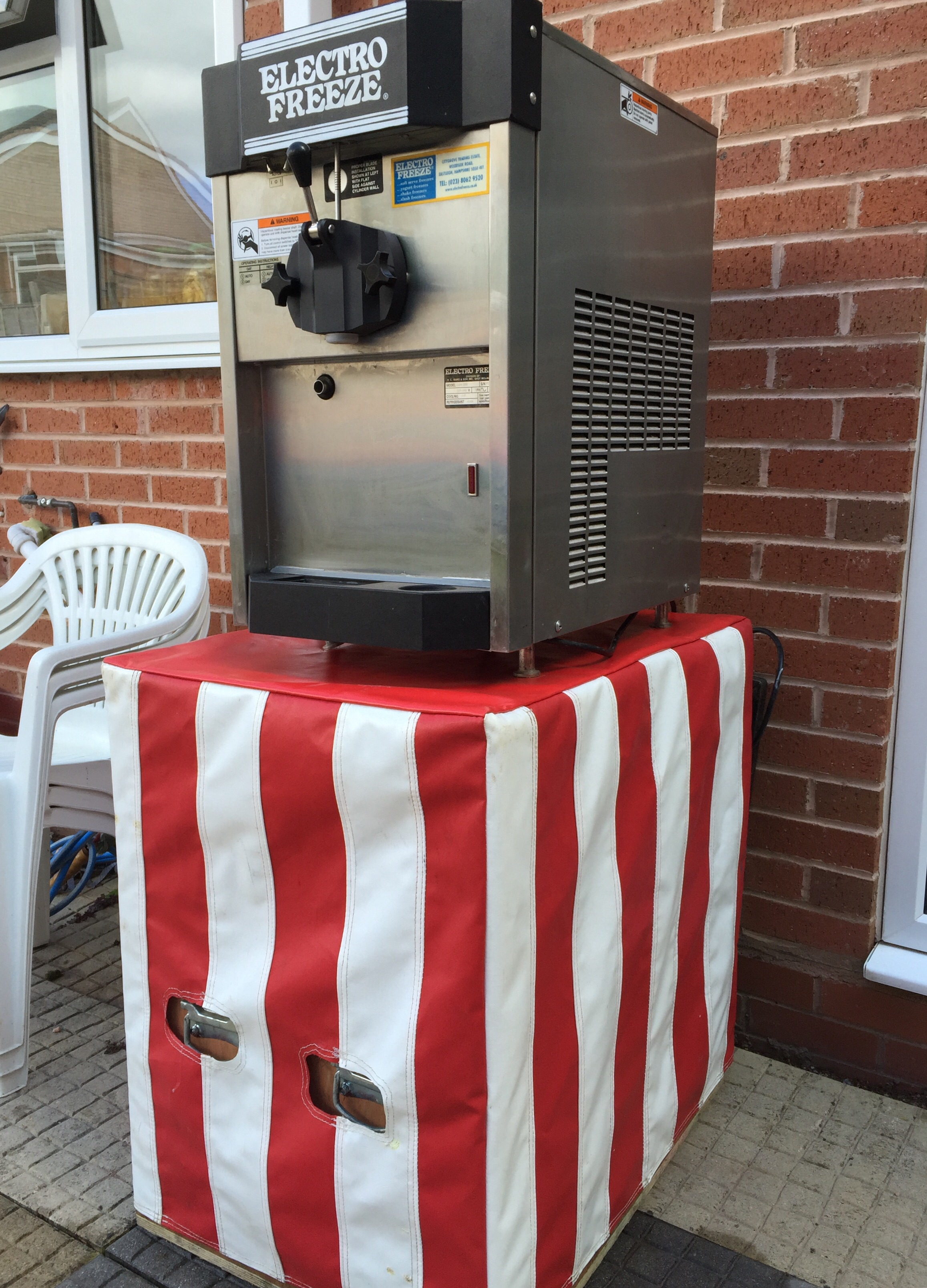 ice cream machine hire