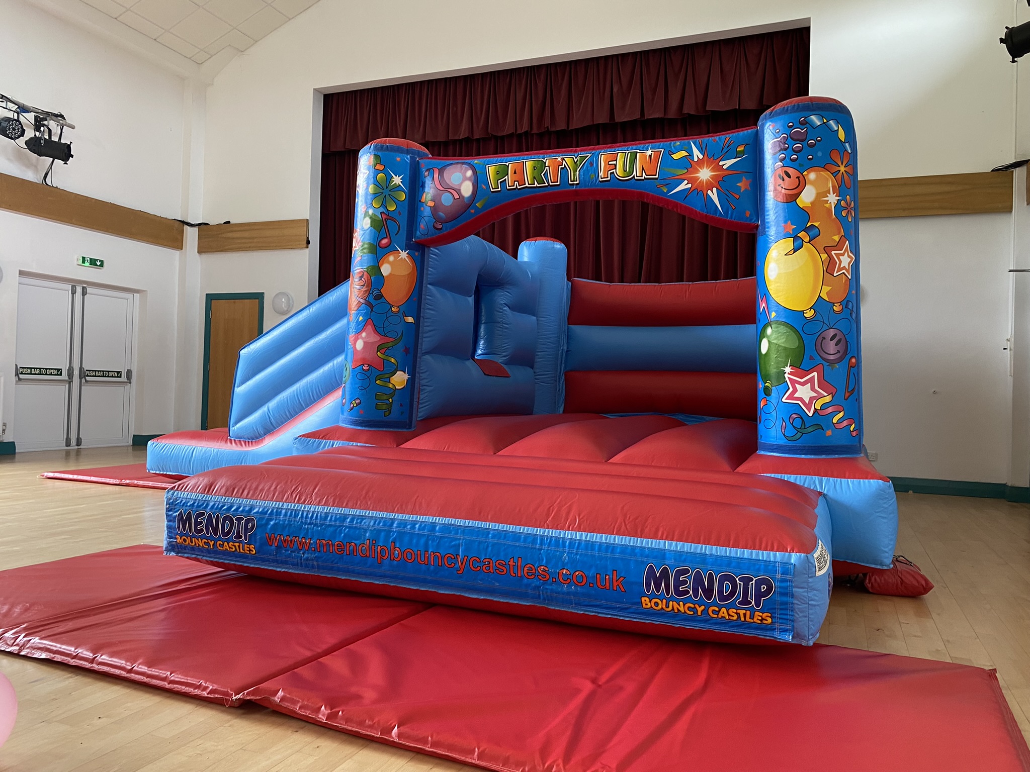 Draycott Memorial Hall Bouncy Castle Inflatable Soft Play And Hot Tub 