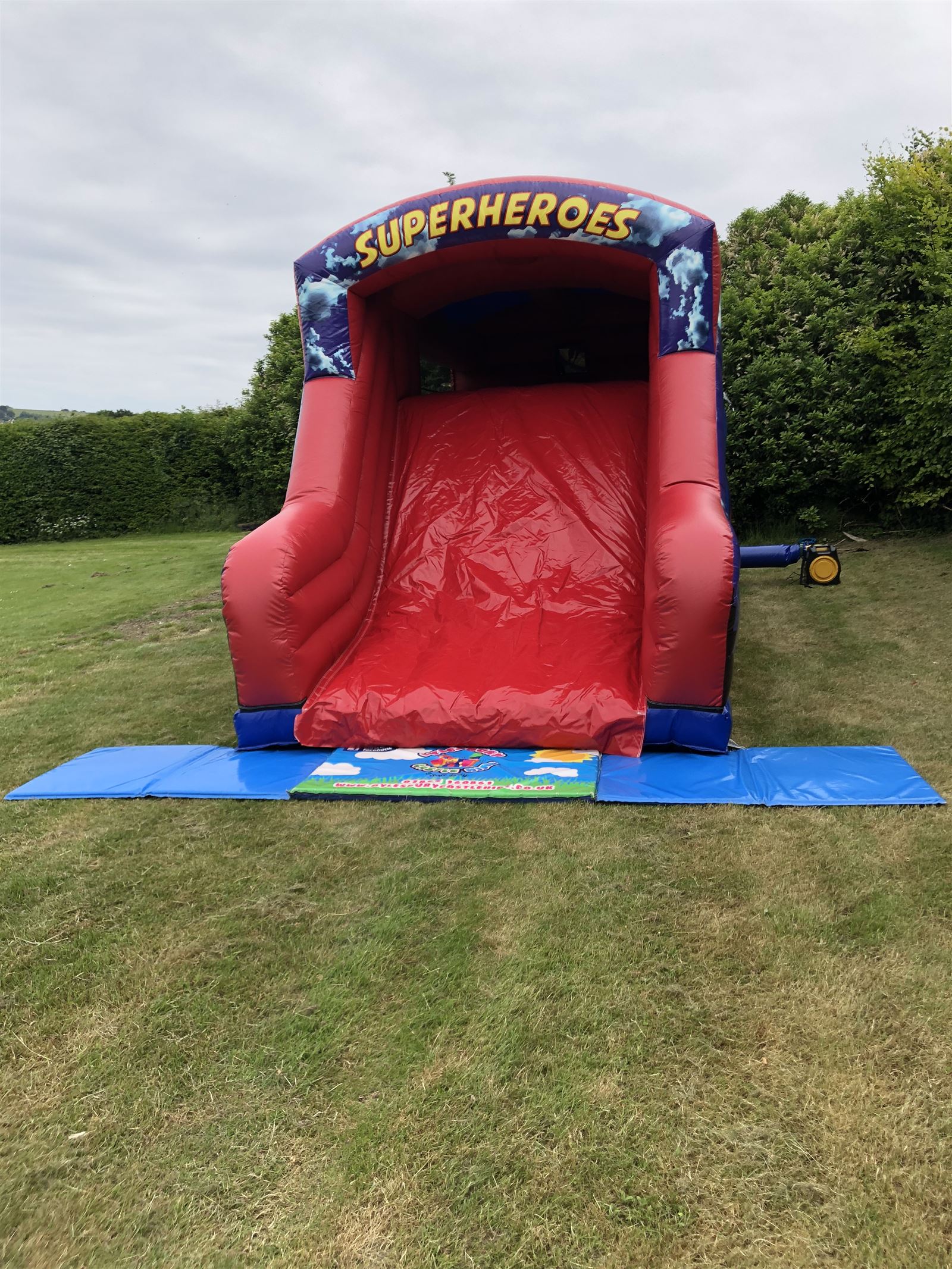 bouncy assault course hire