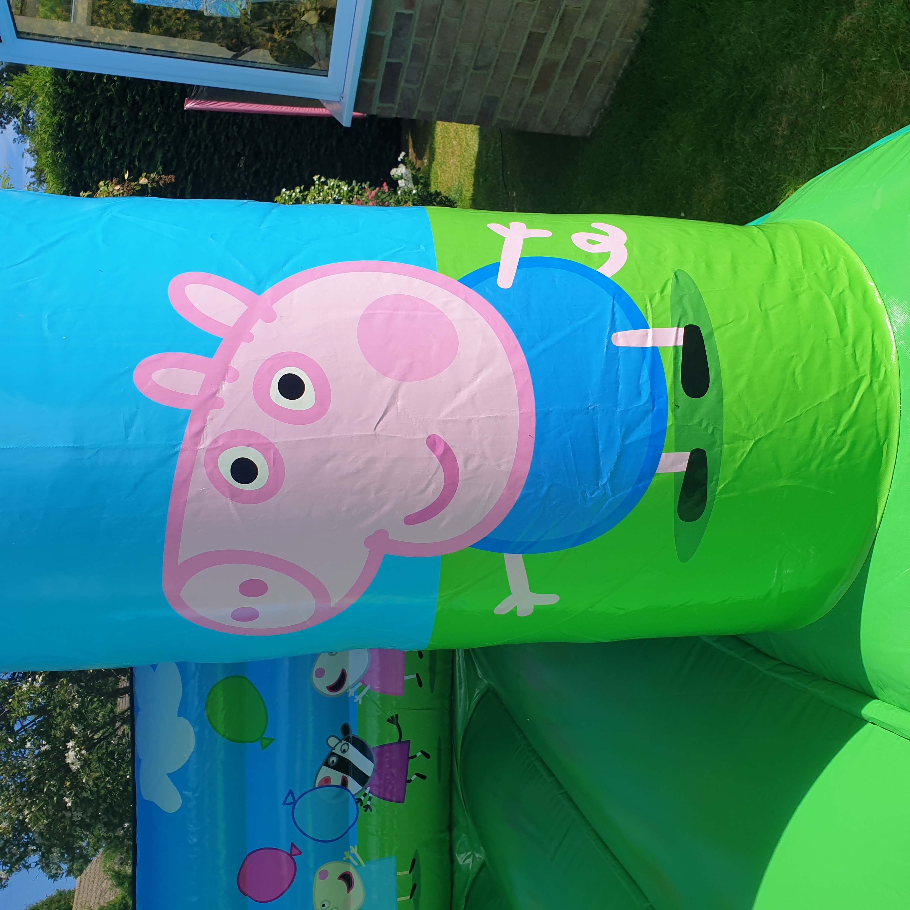 peppa pig bouncy castle hire