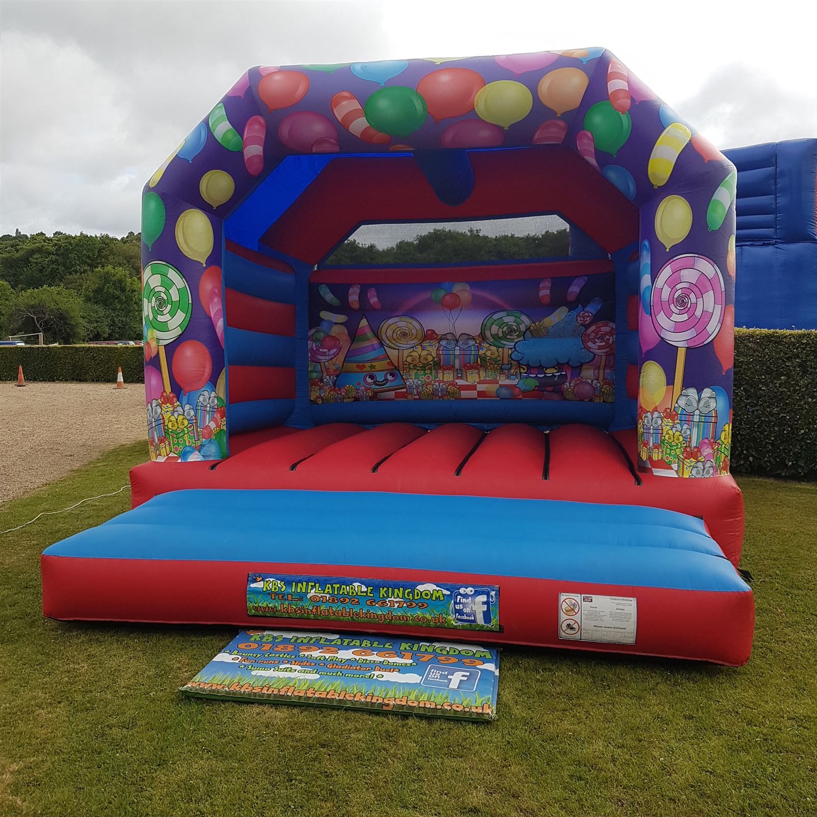 lukes bouncy castle hire