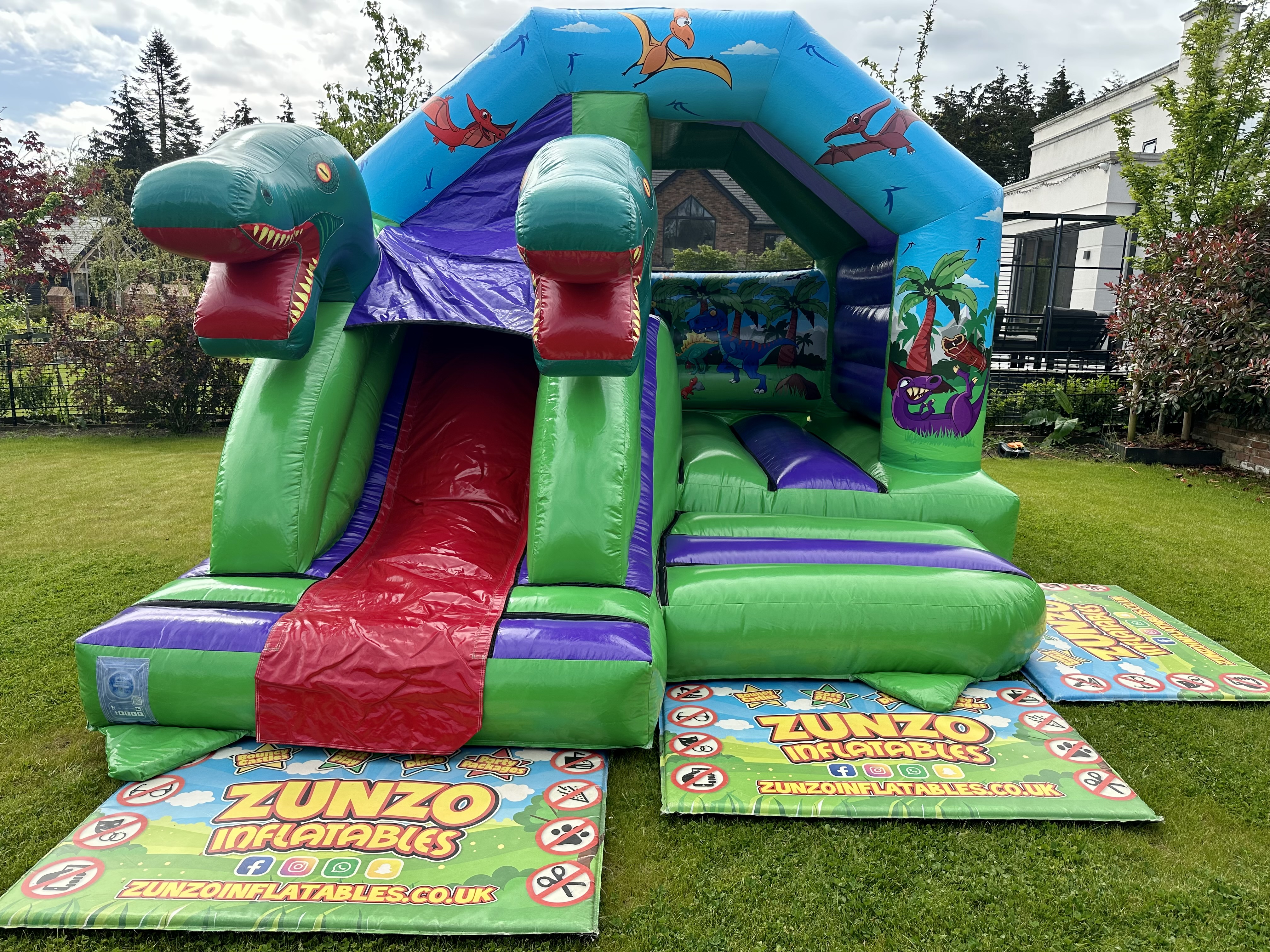 Dinosaur 3D fun run assault course - Bouncy Castle, Disco Dome, Soft Play,  Slides, Sumo Hire in Grays Brentwood Romford Hornchurch Upminster Dagenham  Essex