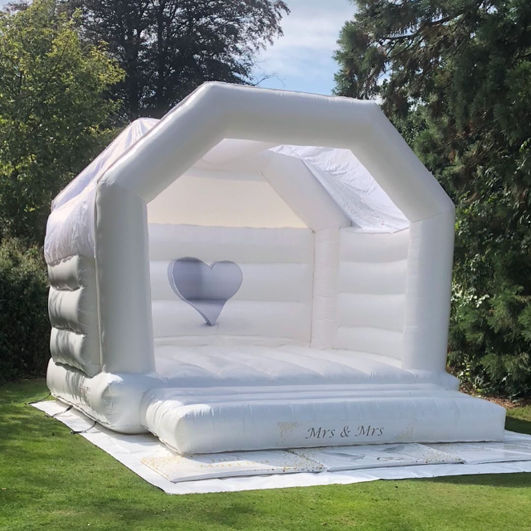 bouncy castle hire for wedding