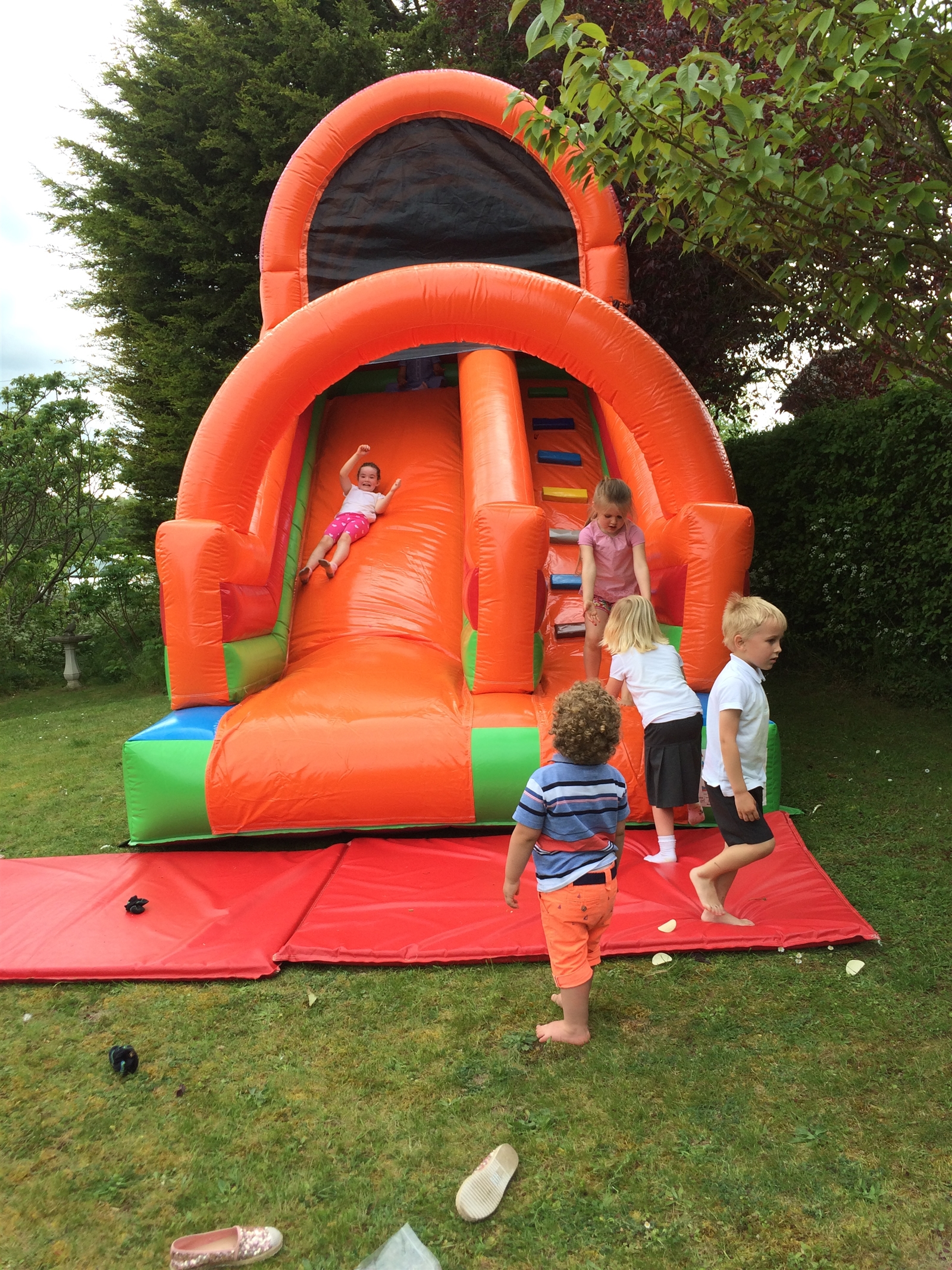 bouncy castle 6ft