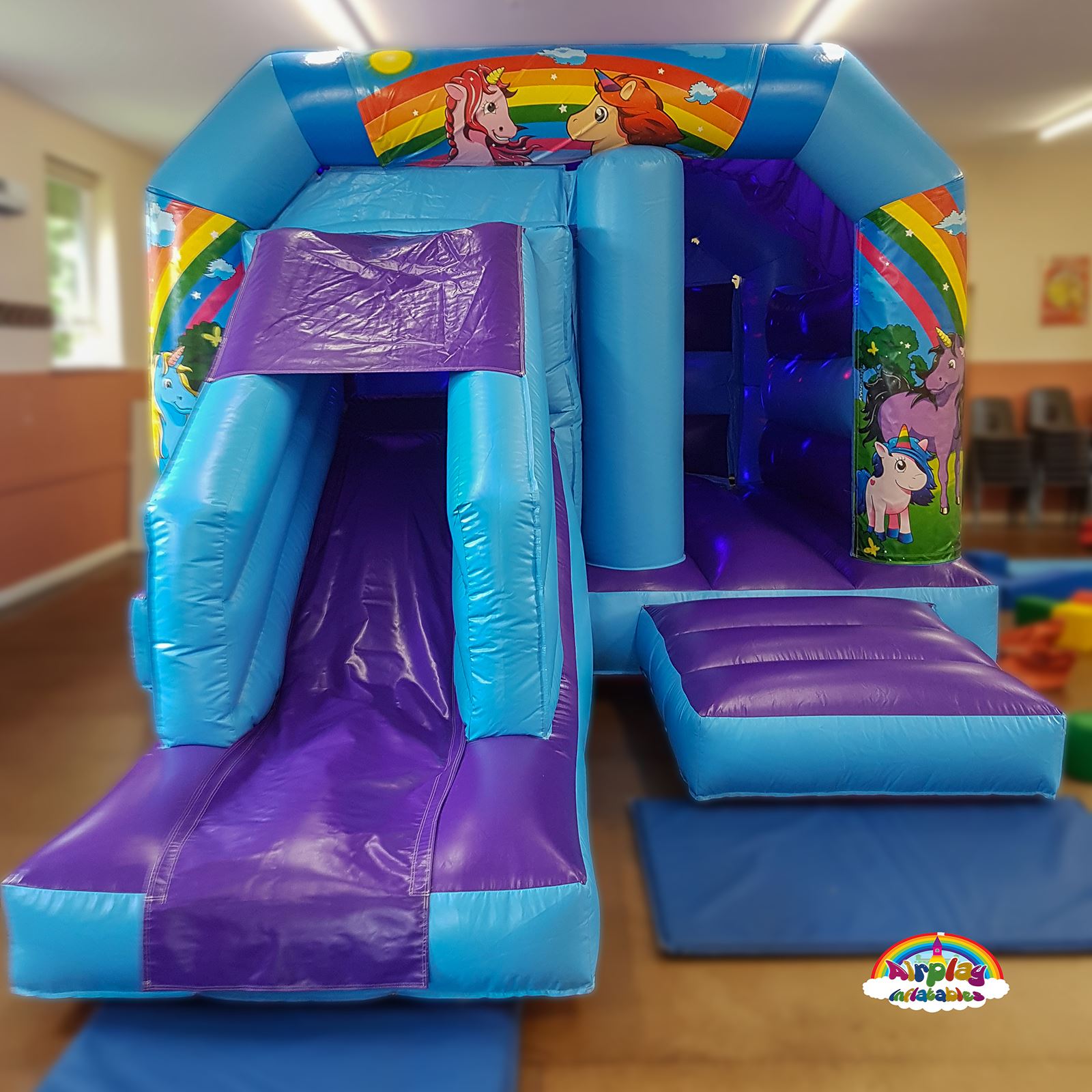 childrens bouncy castles