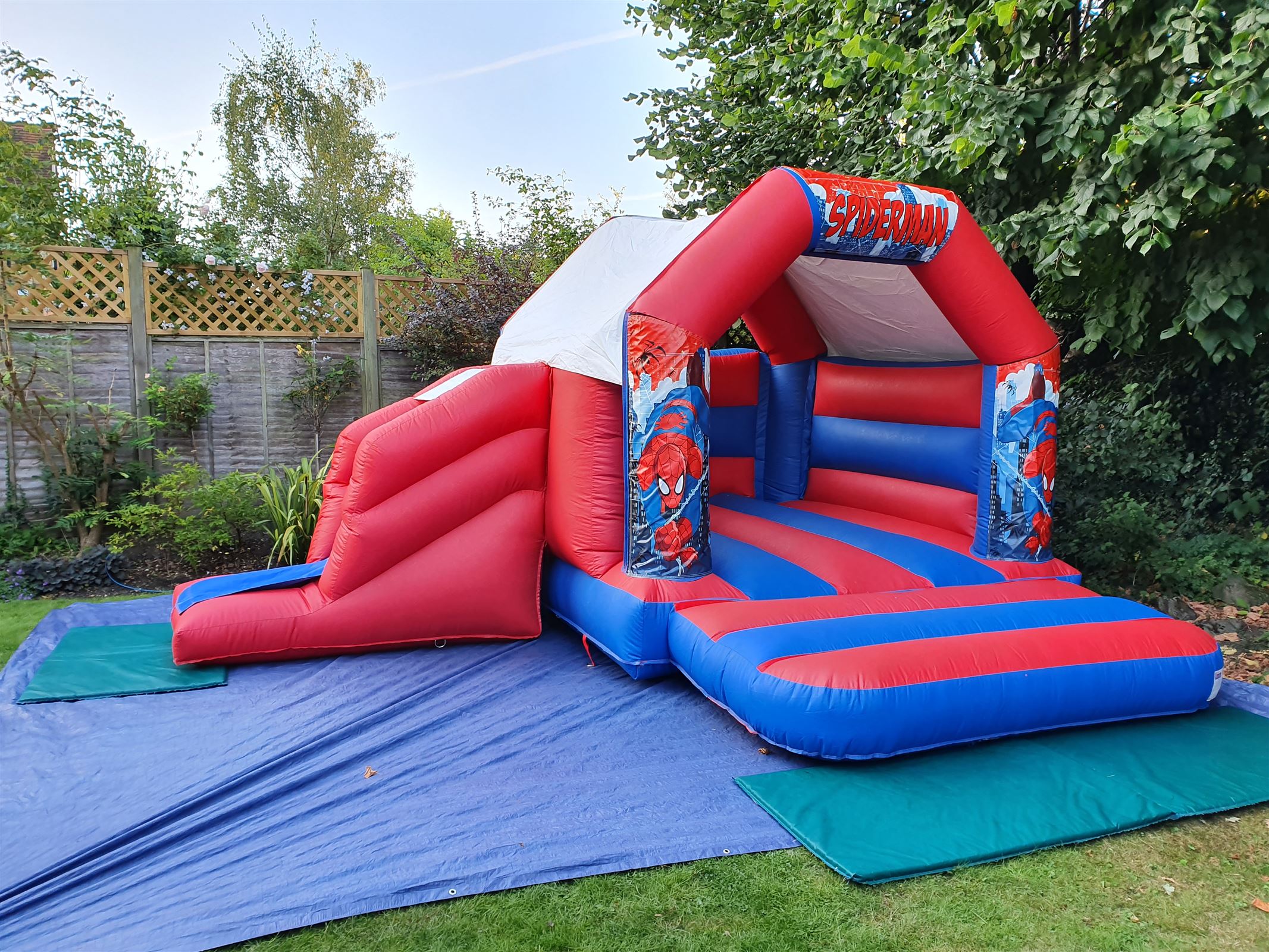 bouncy castles argos