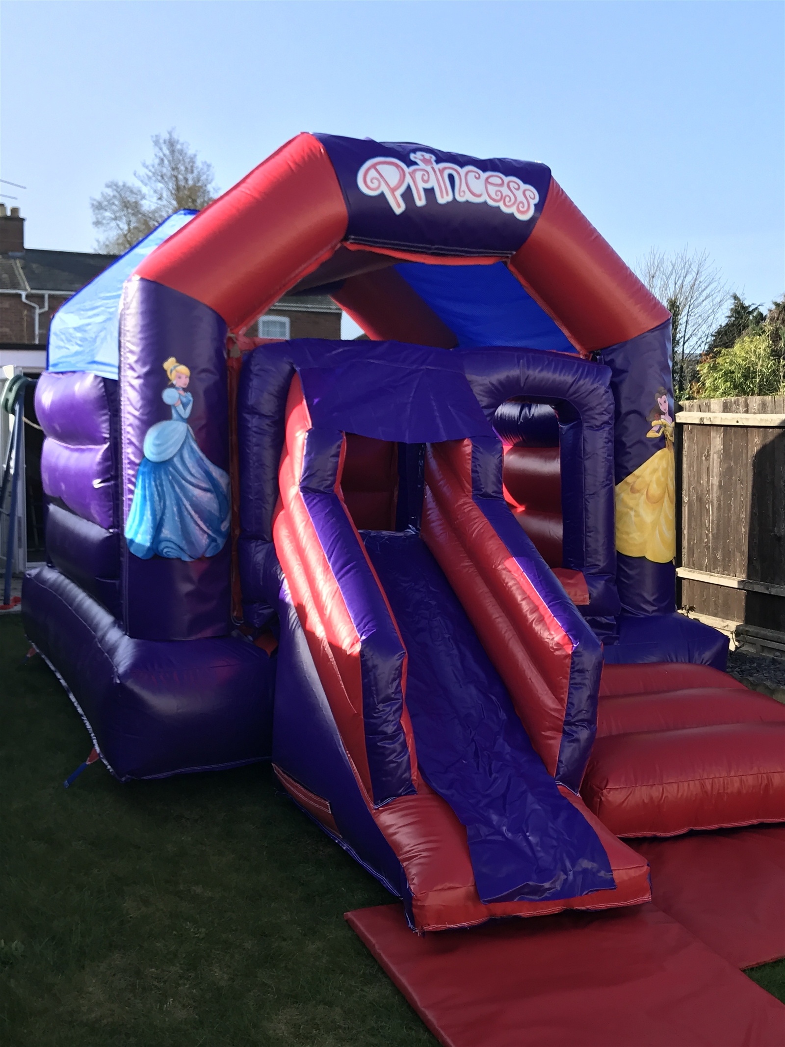 indoor bouncy castles