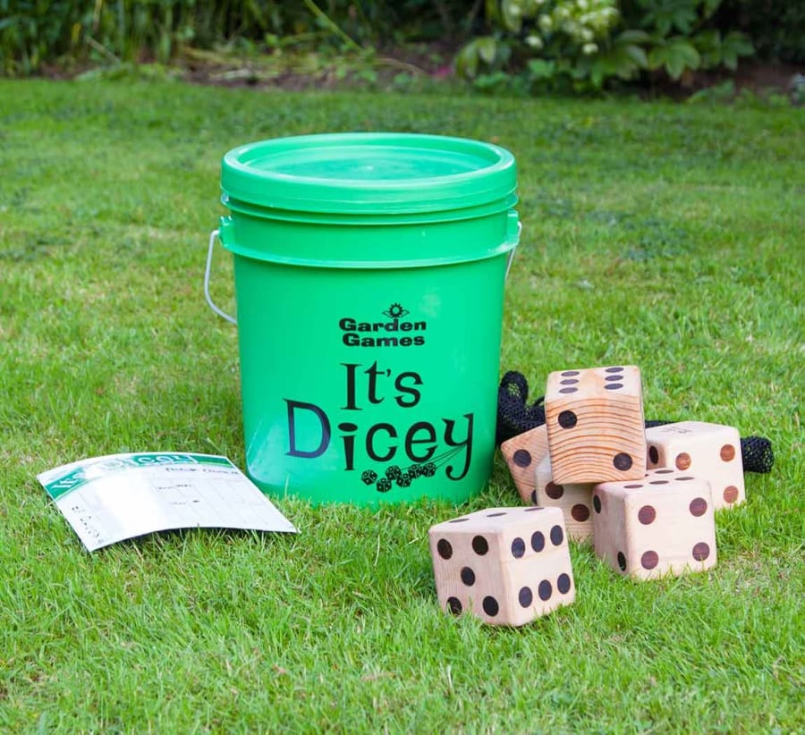 Garden Games Hire Best Bouncy castle & Fairground ride hire