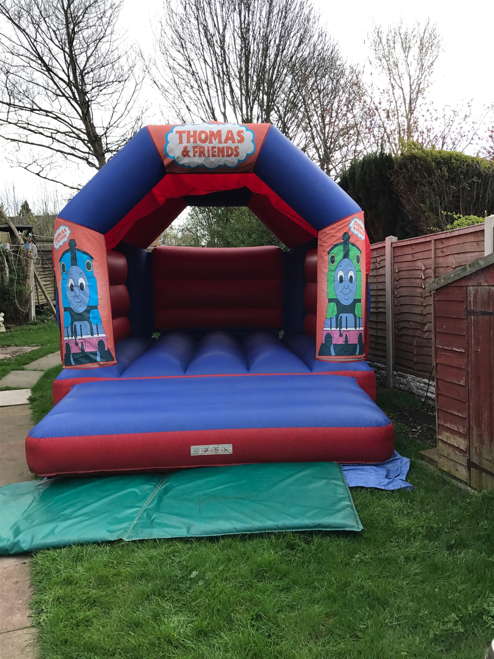 bradmore bouncy castles hire