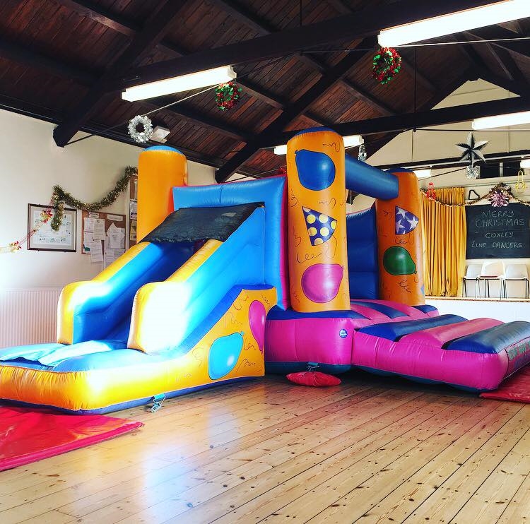 14ft x 18ft It's Party Time Bounce 'N' Slide Bouncy Castle Best
