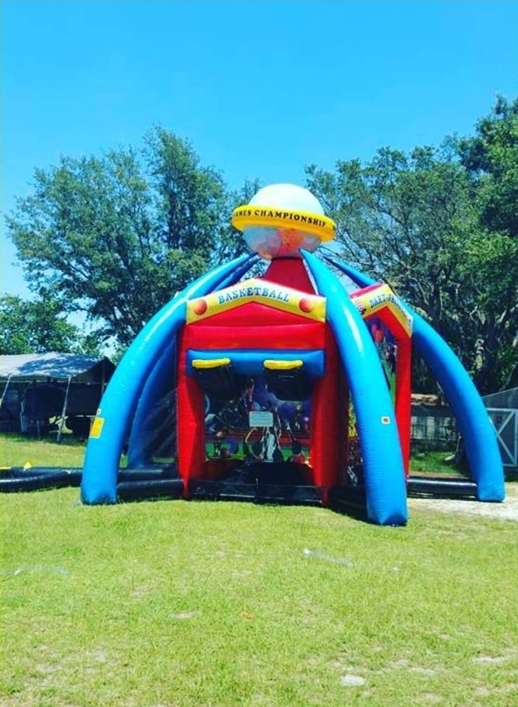 Obstacle Courses and Games Best Hire service in florida jumping 4 joy