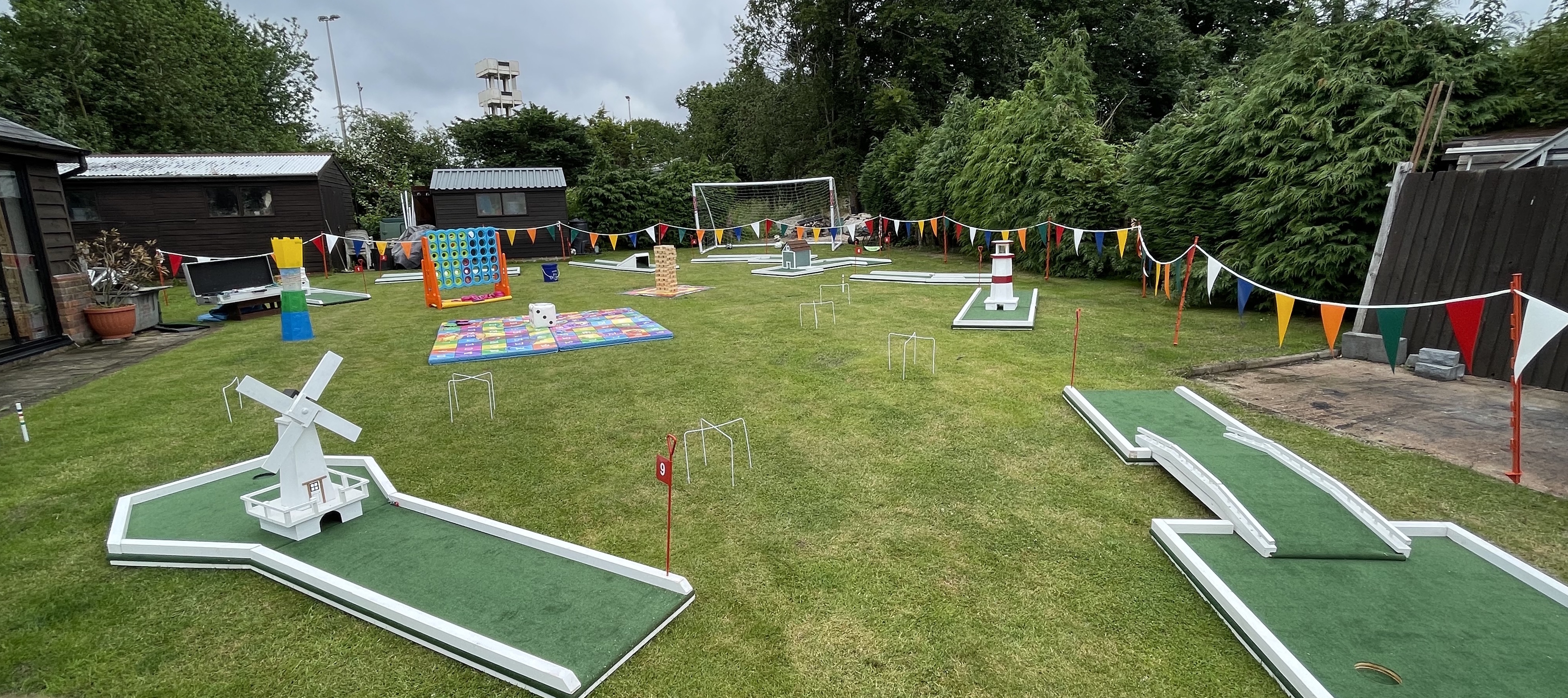 Crazy Golf - Corporate entertainment and games hire in UK, London, Chelsea,  Kensington, Enfield, Datchet, Watford, Hounslow, Barnet | The London Fun  Company