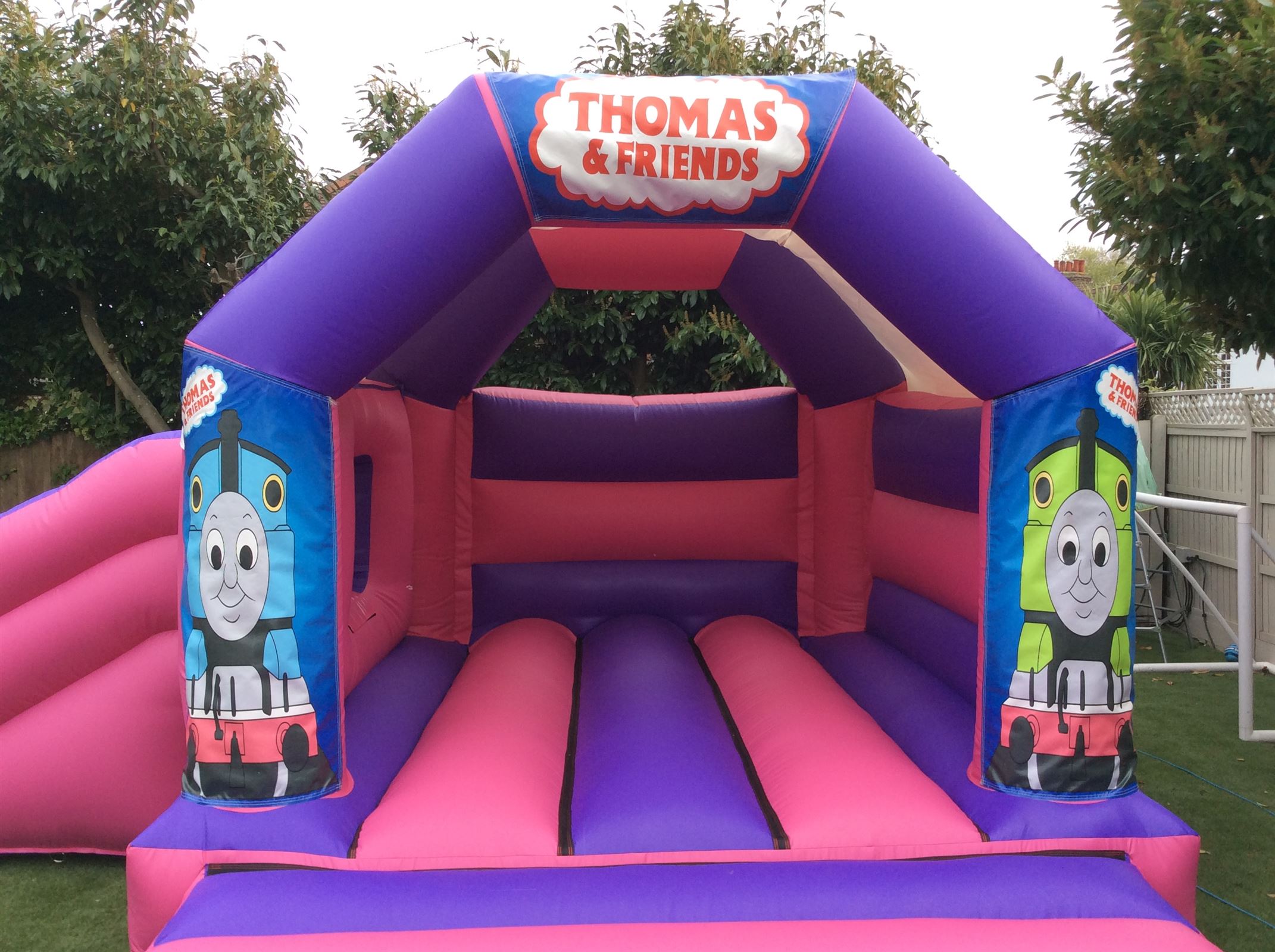 thomas the tank engine jumping castle