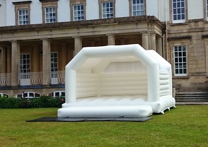 bouncy castle hire for wedding