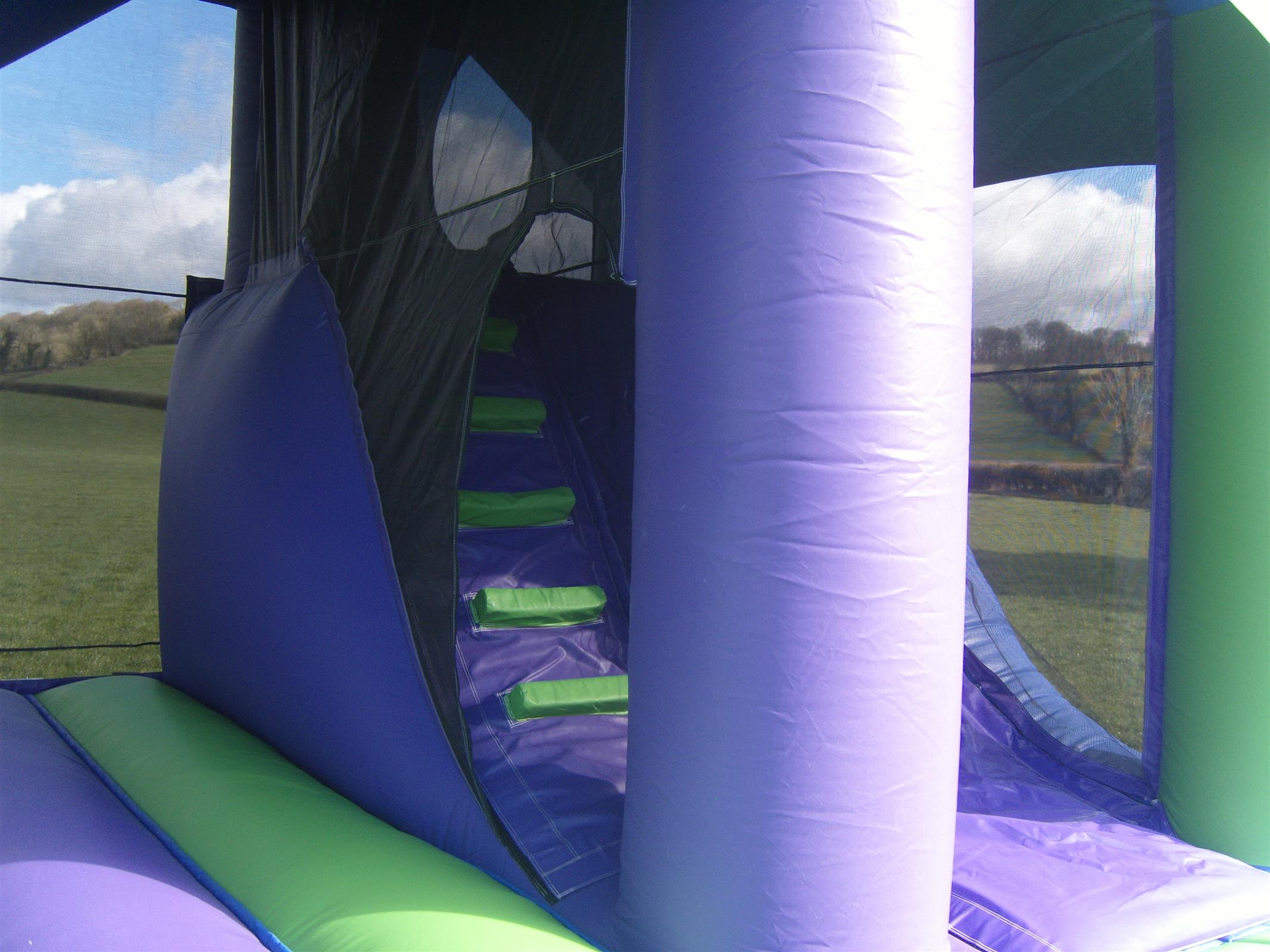bouncy castle for 3 year old