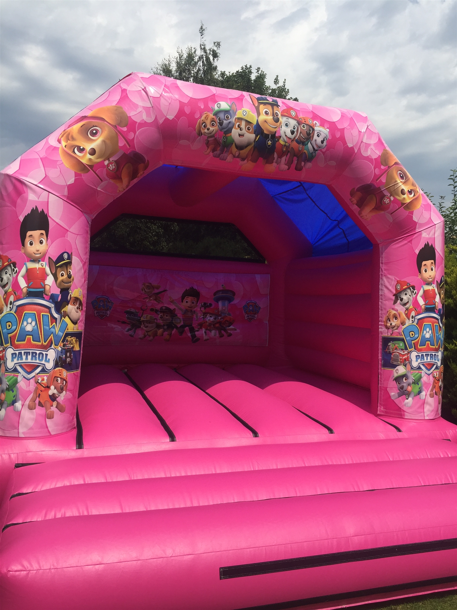 paw patrol bouncy castle