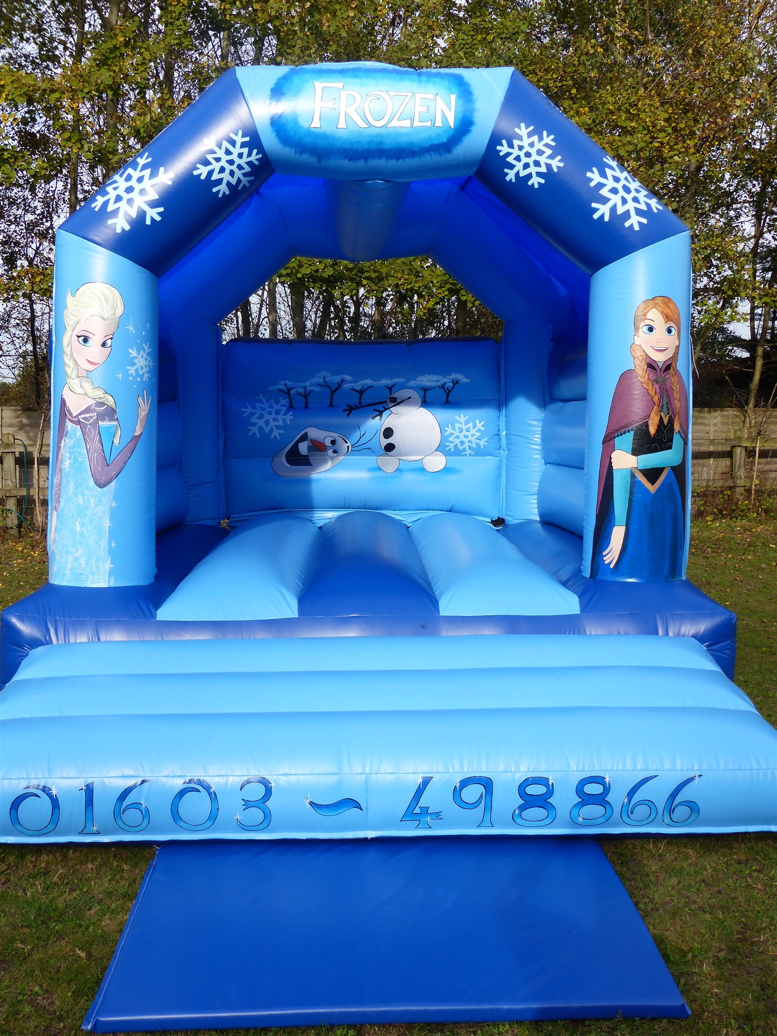 childrens bouncy castles