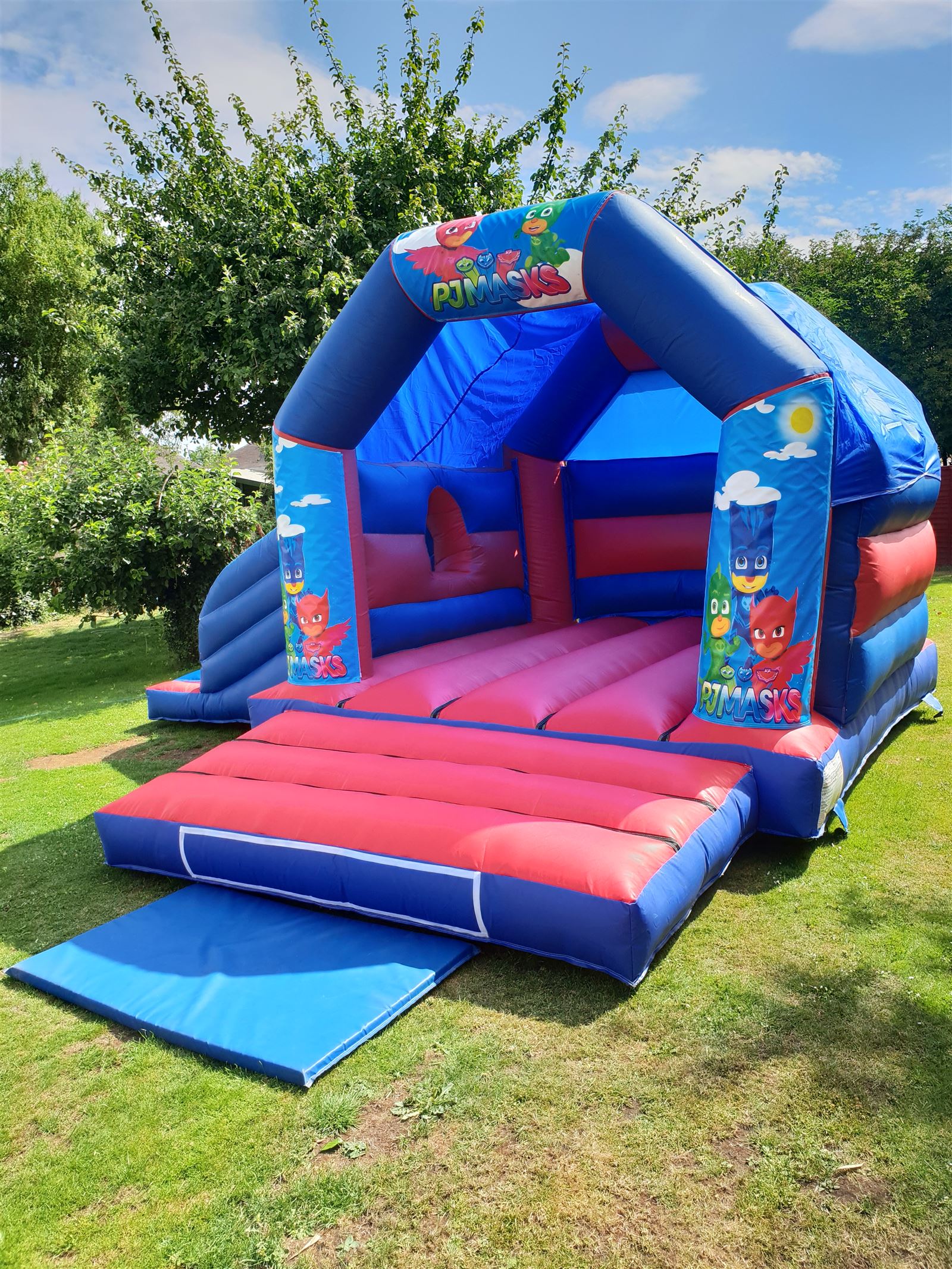 Kings Bouncy Castle Hire Cheltenham | Soft play package hire