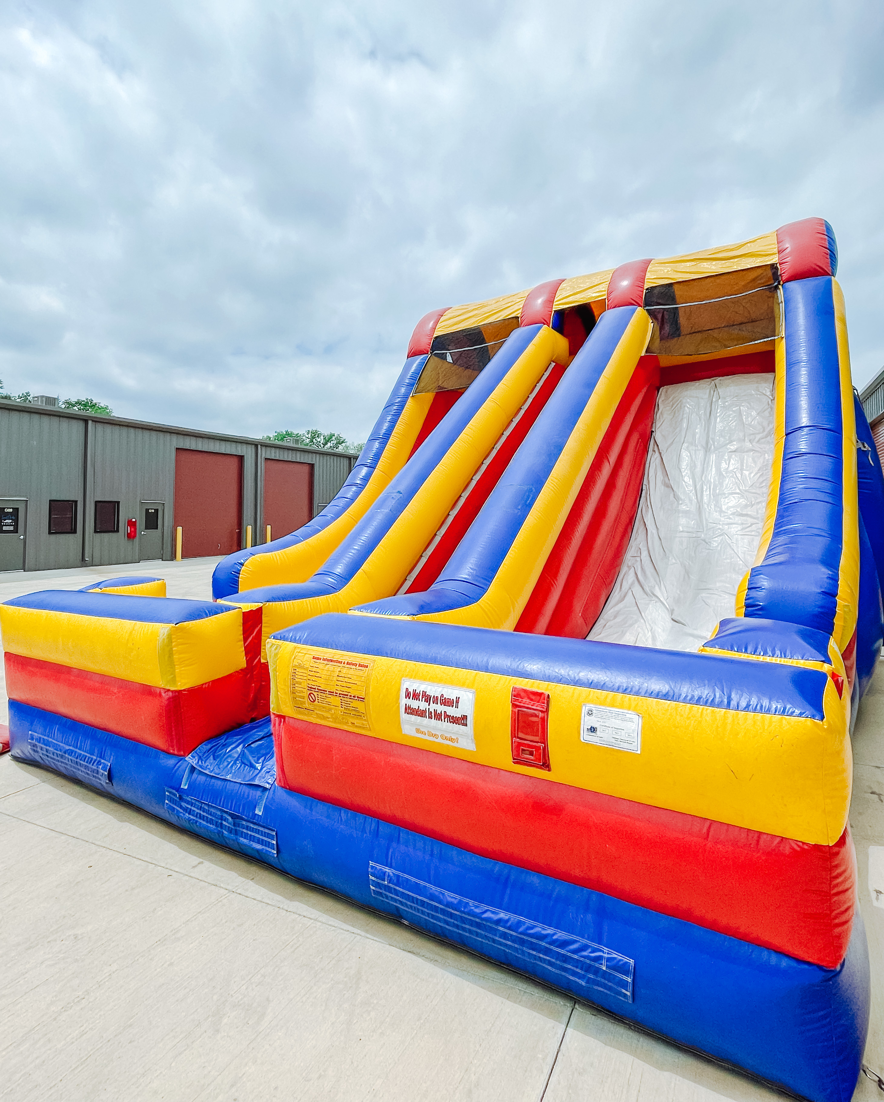 20 Ft Double Lane Retro Dry Slide - Rental in Oklahoma