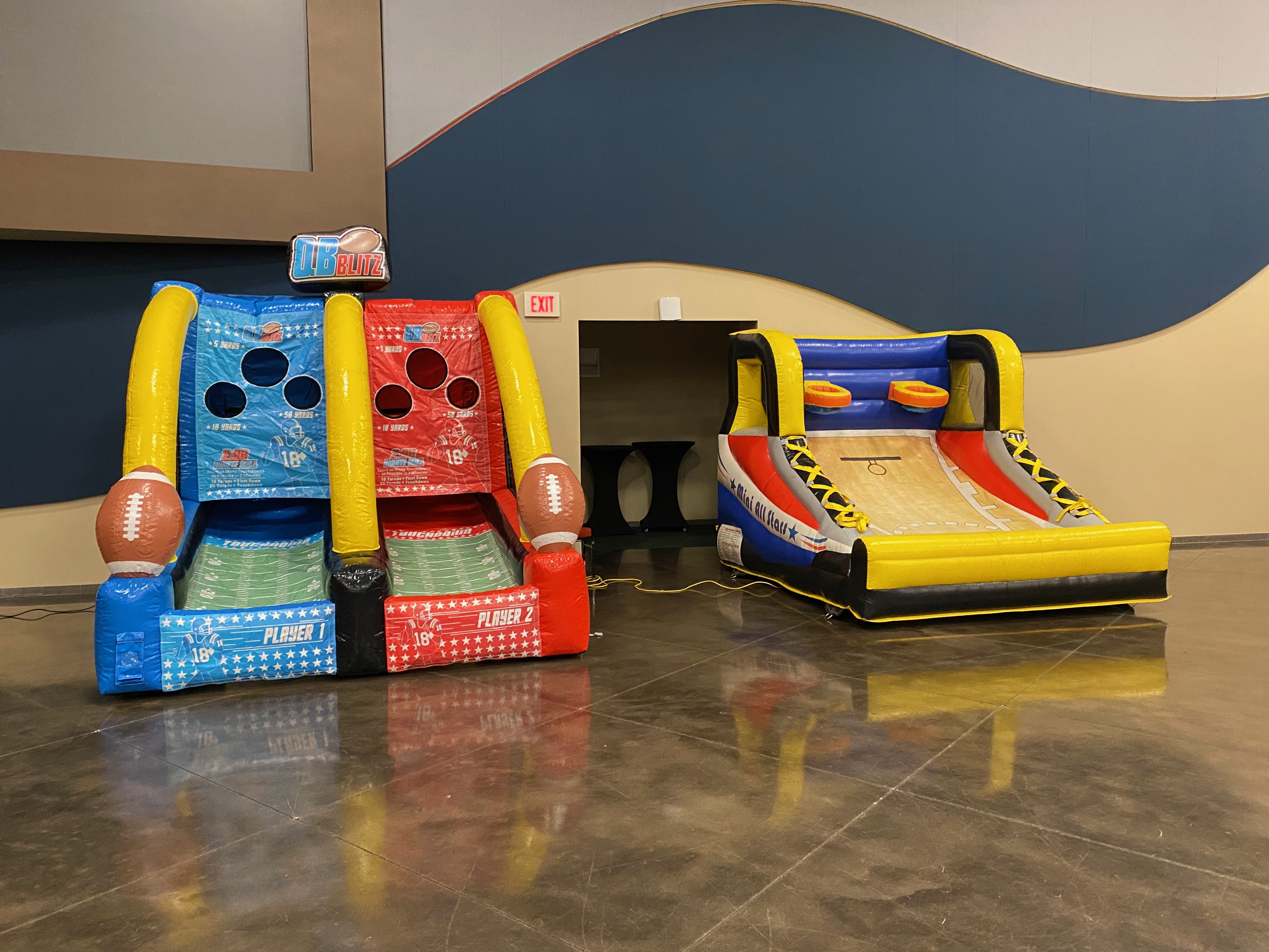 QB Blitz - Inflatable Bounce Houses & Water Slides for Rent in ...