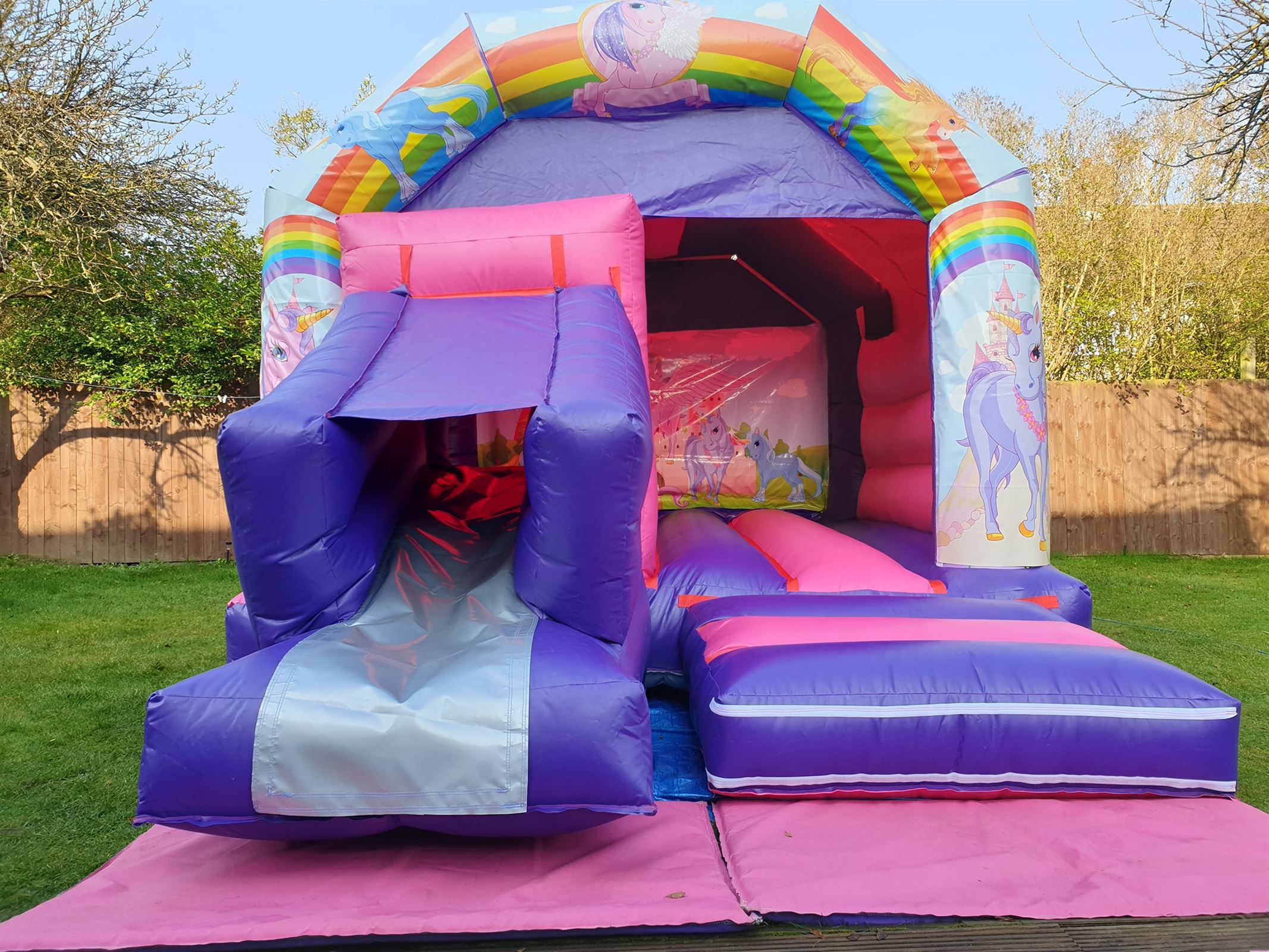 bouncy-castle-hire-bouncy-castle-and-hot-tub-hire-in-stockton-on-tees