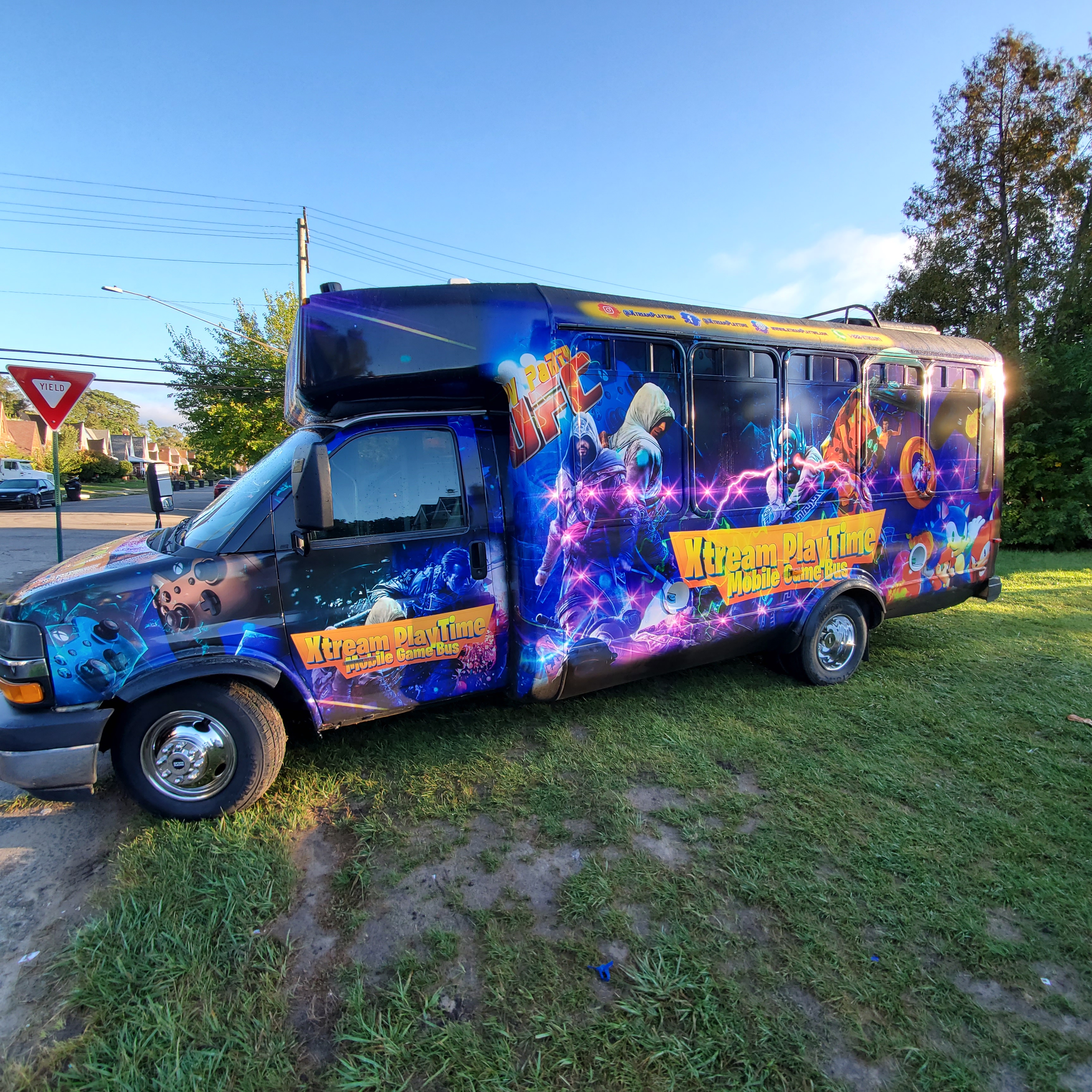 Mobile Video Game Bus Rentals | Detroit Metropolitan Area